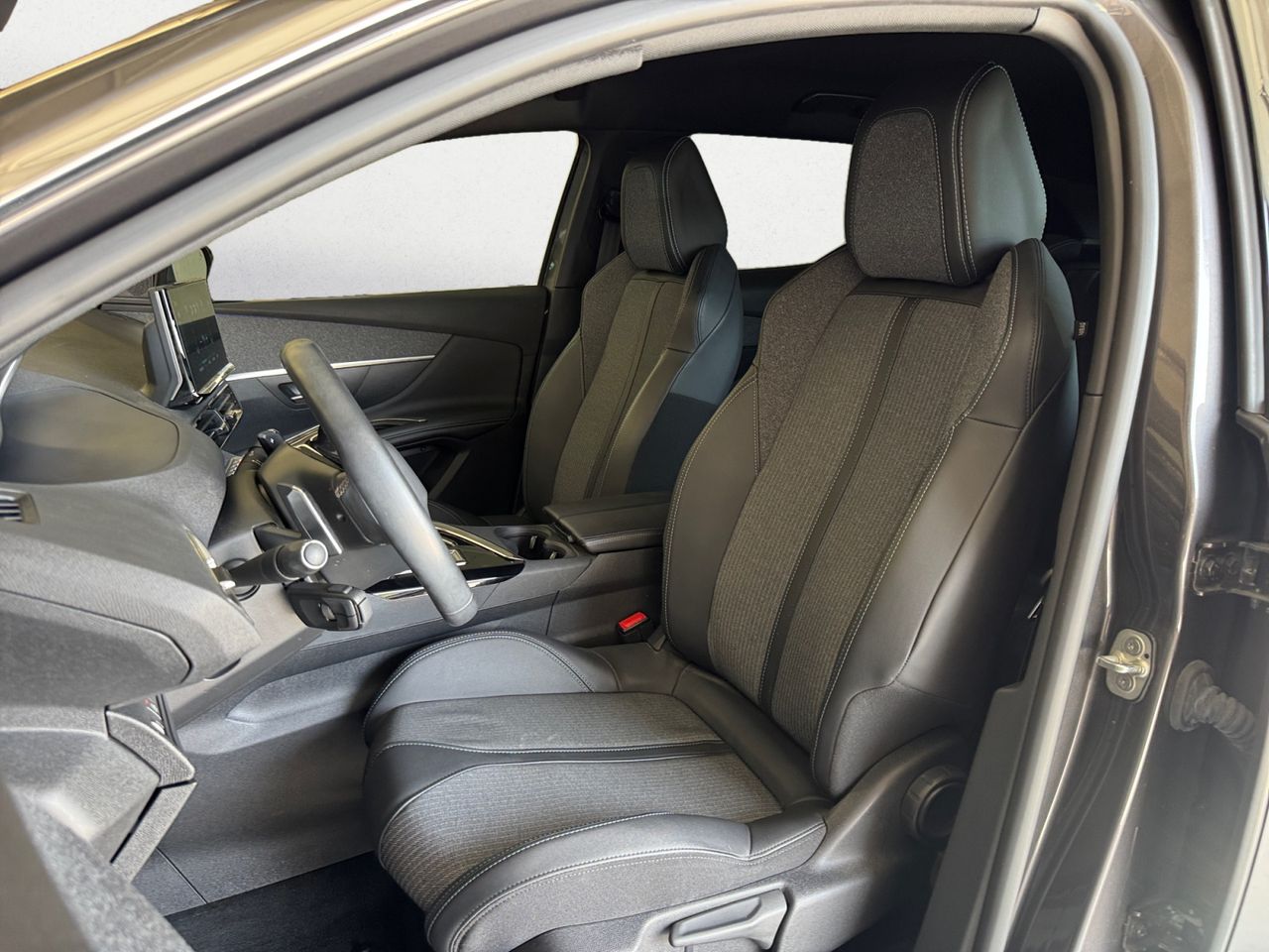 Peugeot 3008 Hybrid ALLURE PACK HYBRID 225 e EAT8 - Foto 2