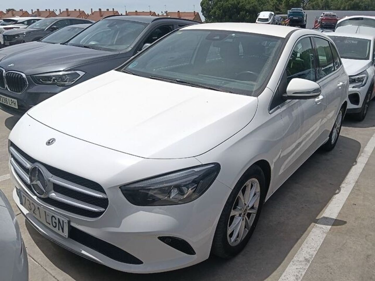 Mercedes Clase B 180 D AUT ADVANTAGE - Foto 2