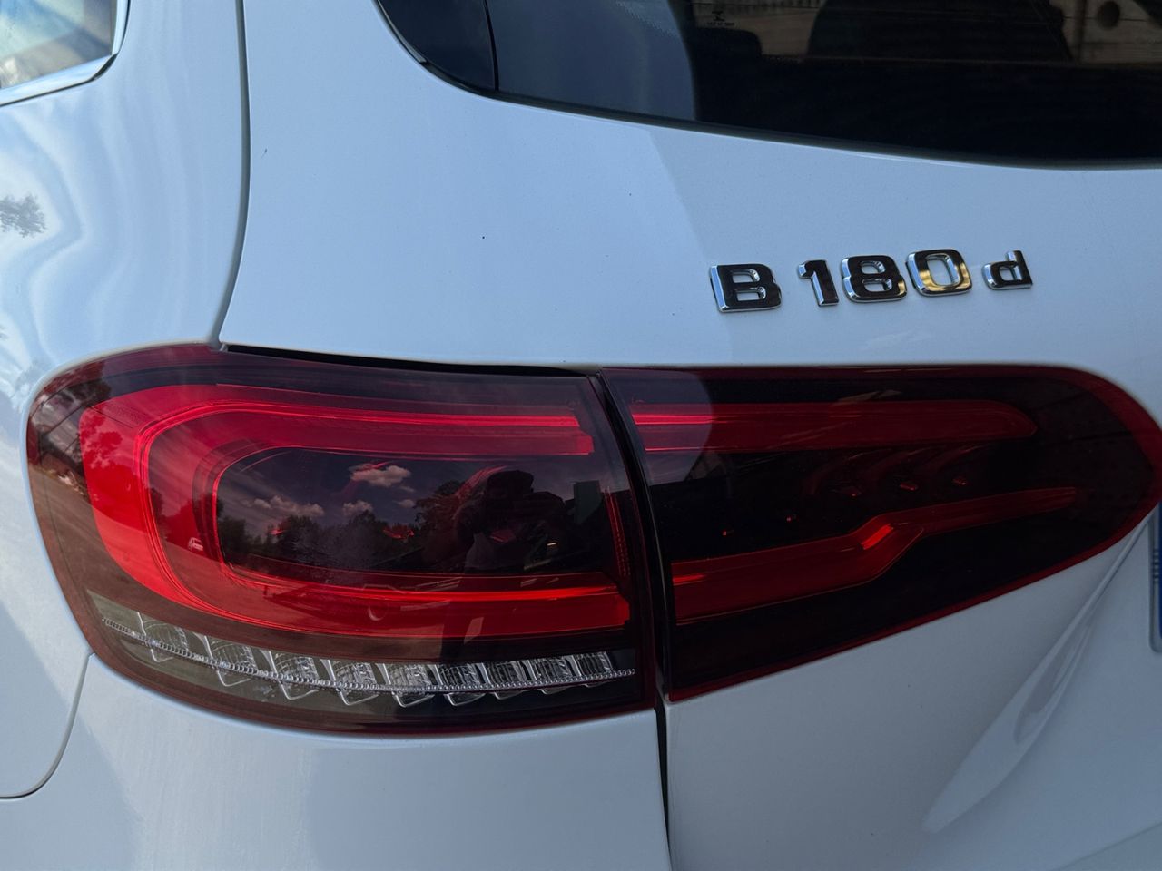 Mercedes Clase B 180 D AUT ADVANTAGE - Foto 2