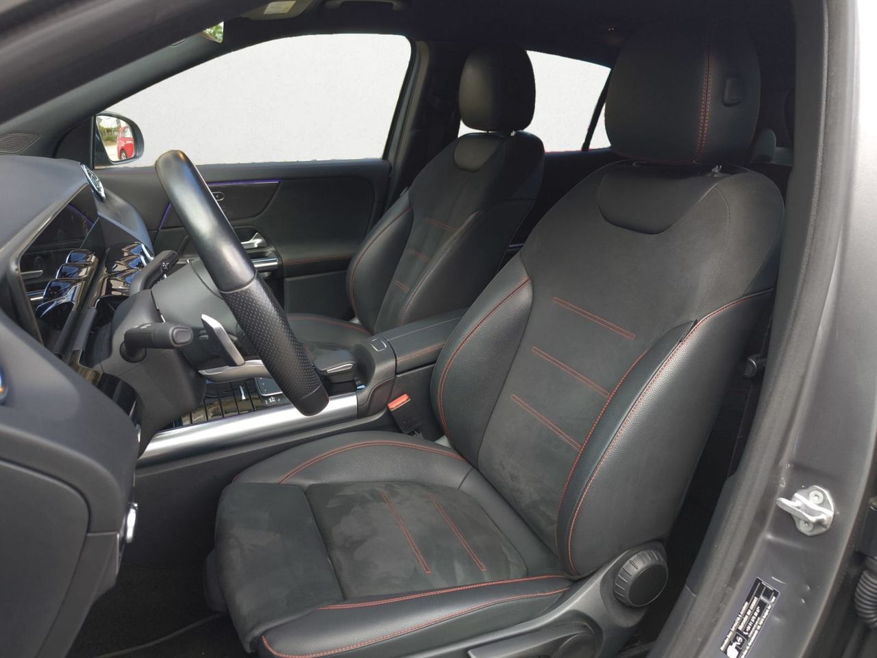 Mercedes GLA 200 D AMG LINE + PAQUETE PREMIUM+ SMARTPHONE - Foto 2