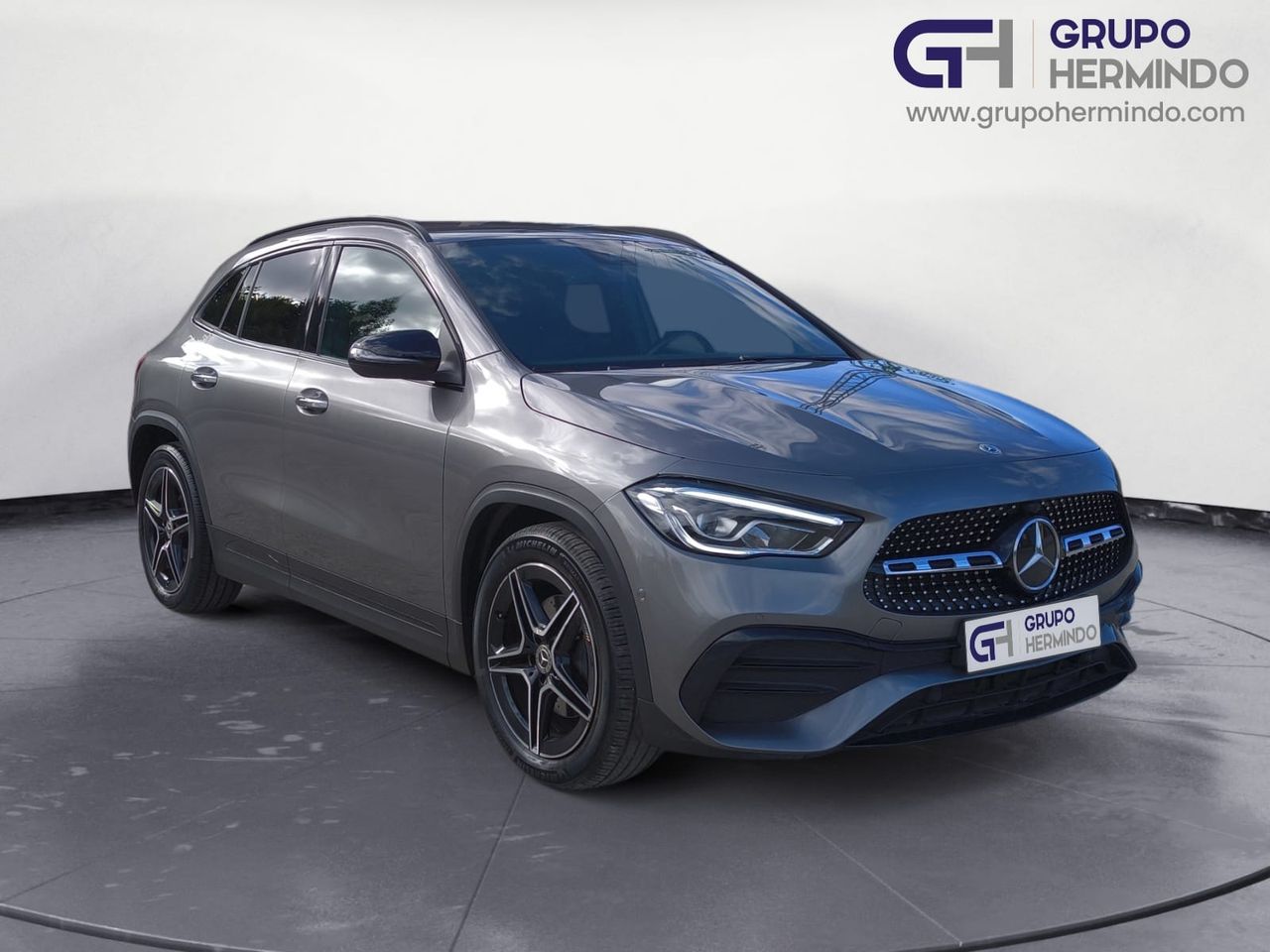 Mercedes GLA 200 D AMG LINE + PAQUETE PREMIUM+ SMARTPHONE - Foto 2