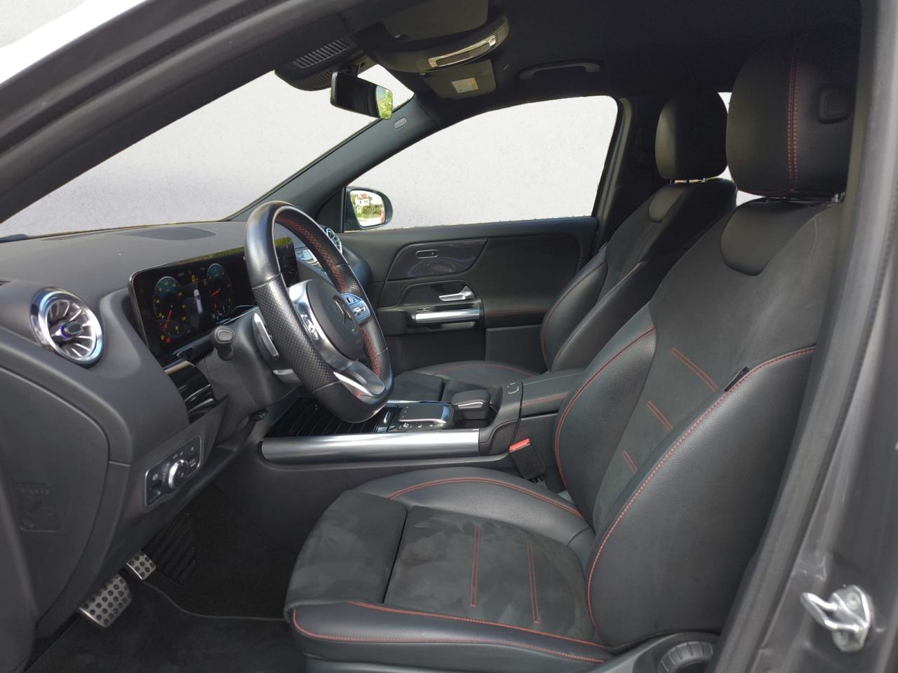 Mercedes GLA 200 D AMG LINE + PAQUETE PREMIUM+ SMARTPHONE - Foto 2
