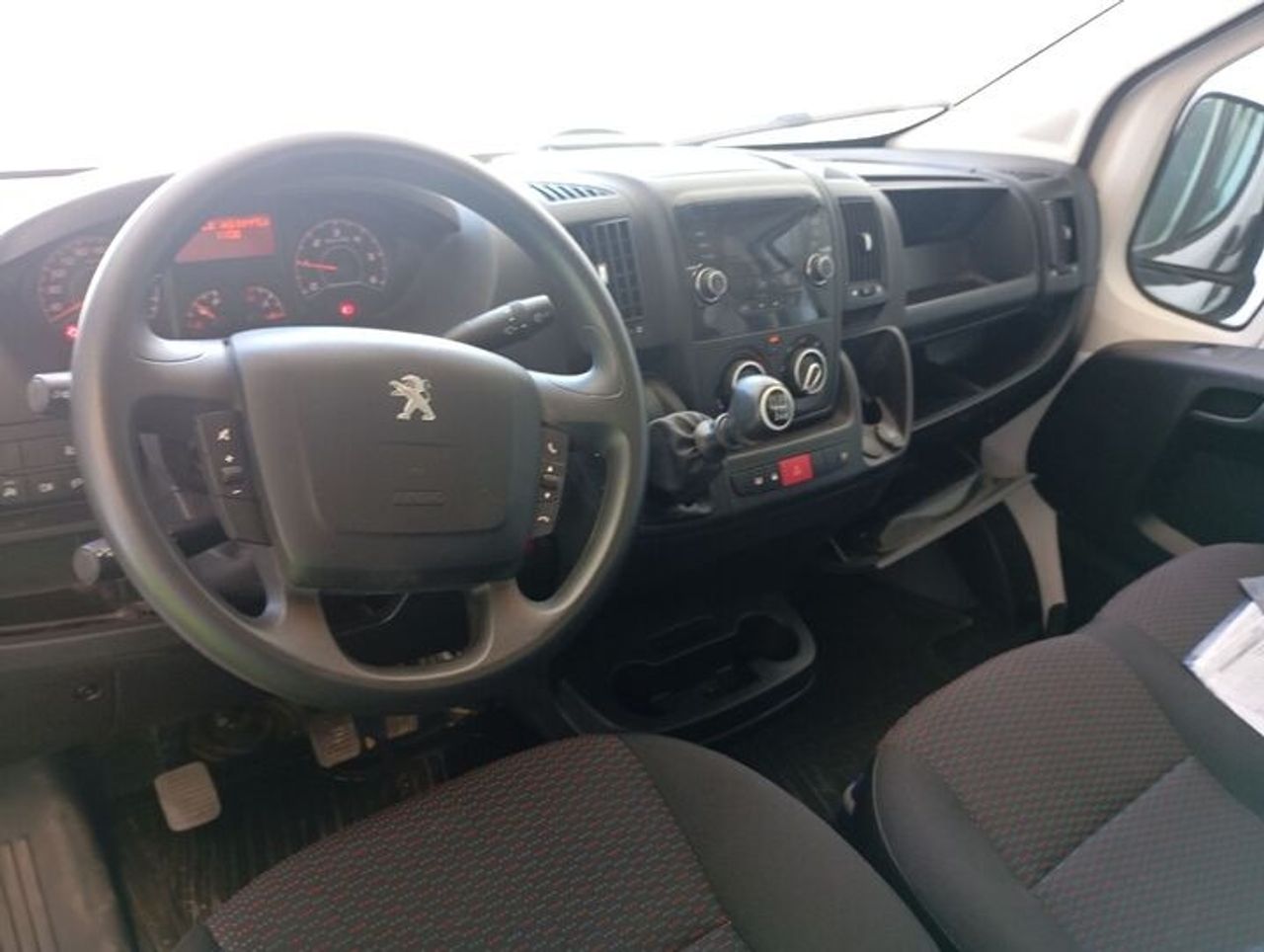 Peugeot Boxer FG 335 L3 H2 BLUE HDI 140 CV - Foto 2