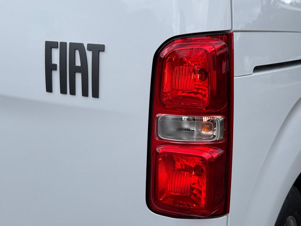 Fiat Scudo FURGON L2 1.5 BLUE HDI 120 CV - Foto 2