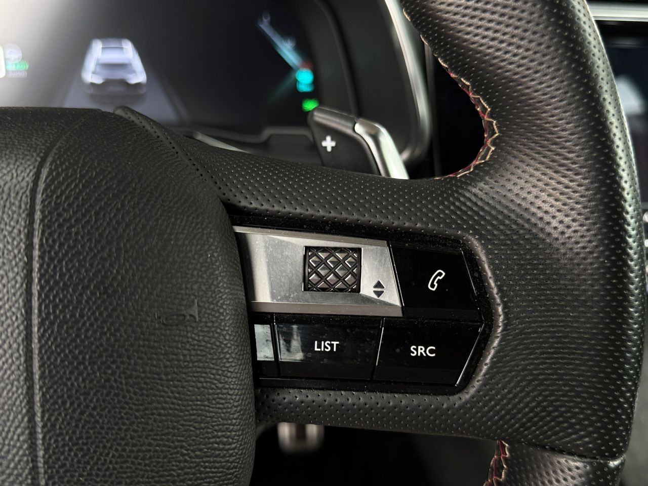DS DS 7 Crossback E TENSE 4X4 PERFORMANCE LINE - Foto 2