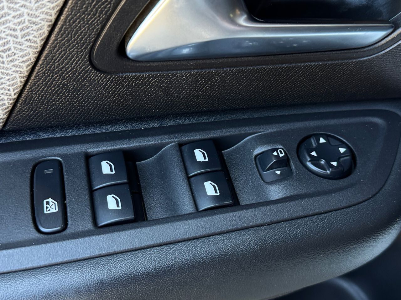 Citroën C4 BLUE HDI 110 CV FEEL PACK - Foto 2