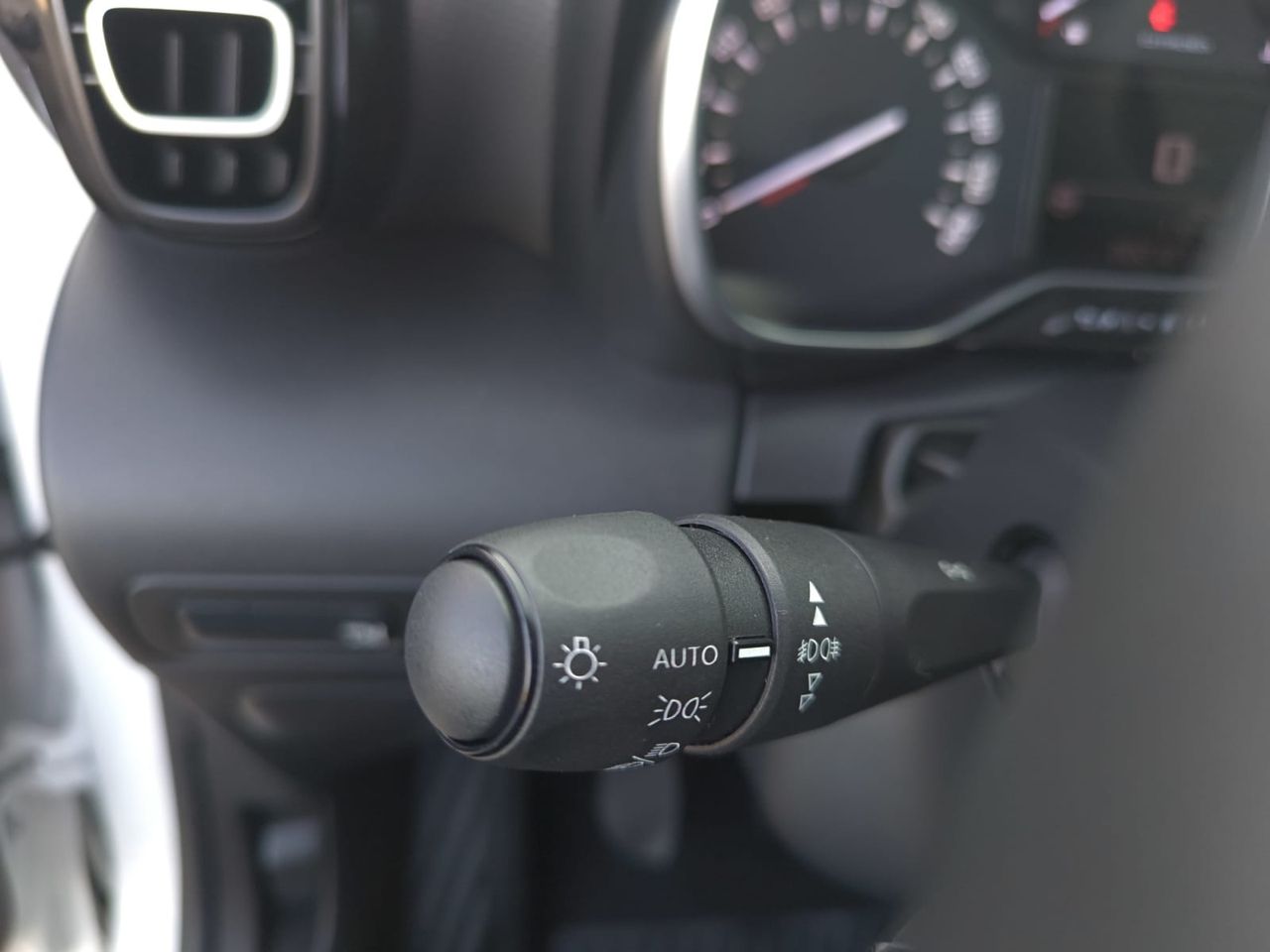 Citroën C3 Aircross BLUE HDI 100 CV C SERIES - Foto 2