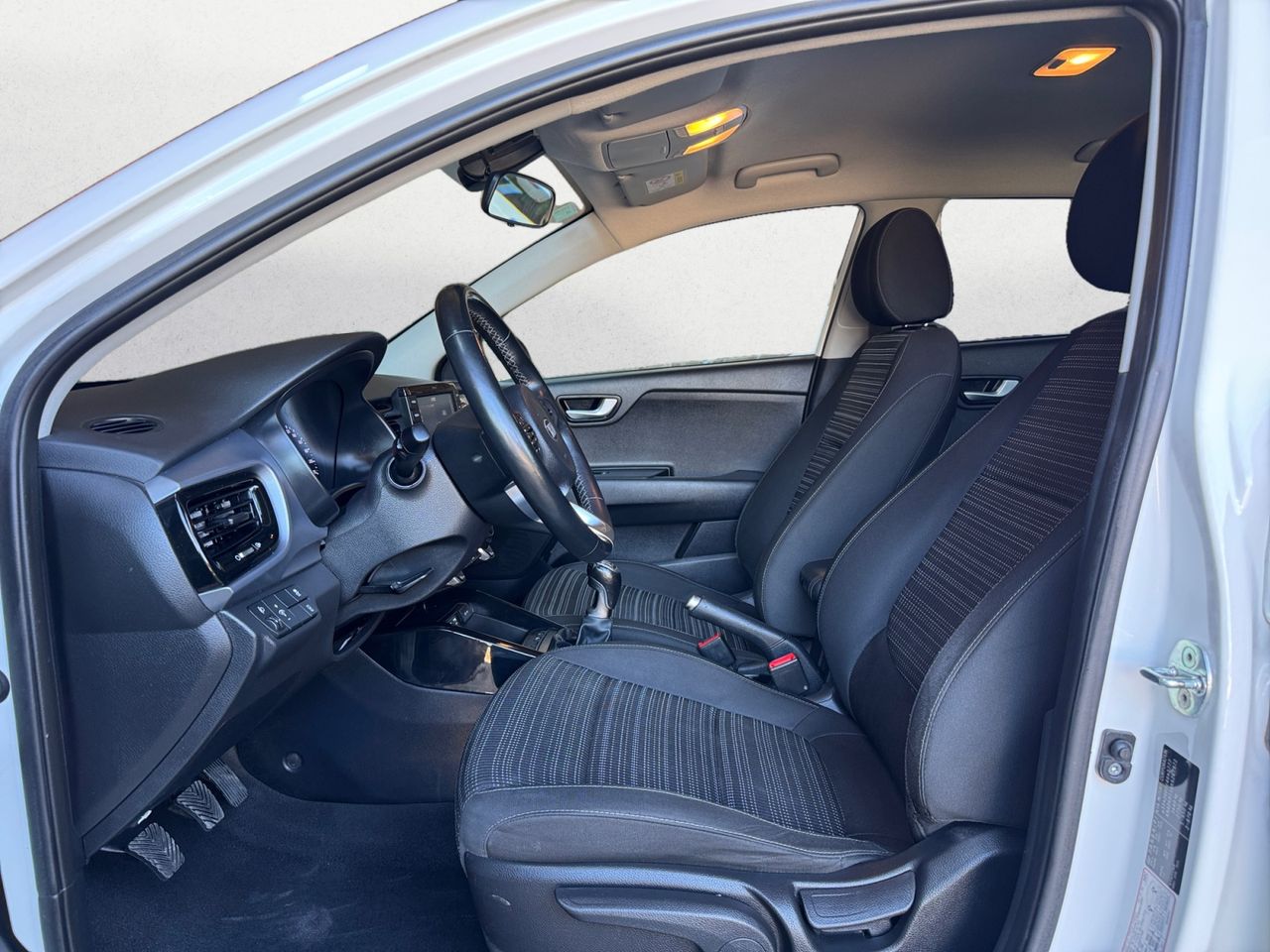 Kia Stonic 1.0 TGDI CONCEPT - Foto 2