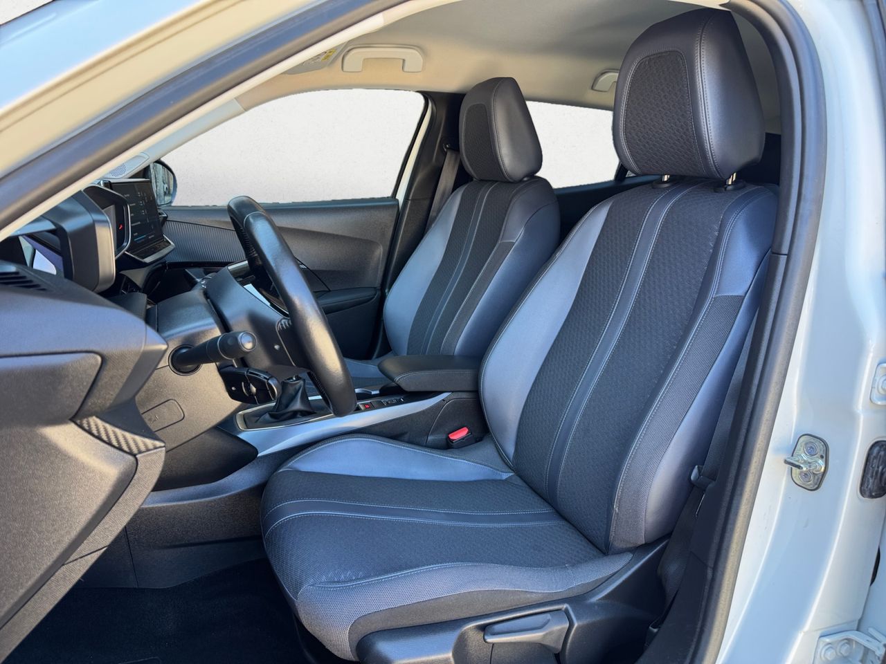 Peugeot 2008 ALLURE BLUE HDI 100 CV - Foto 2