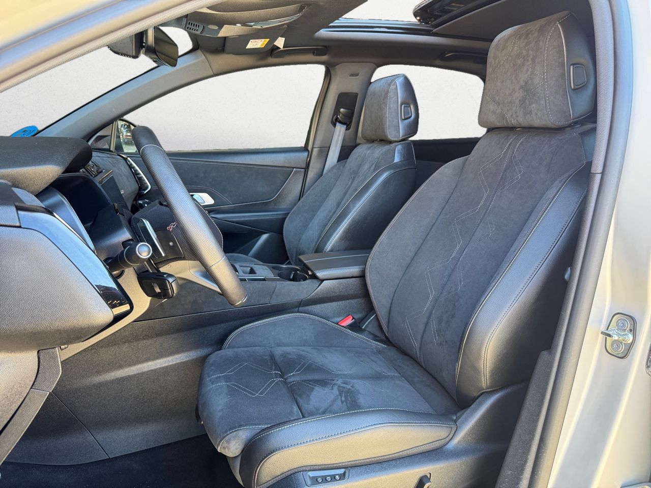 DS DS 7 Crossback E TENSE 225 PERFORMANCE LINE - Foto 2