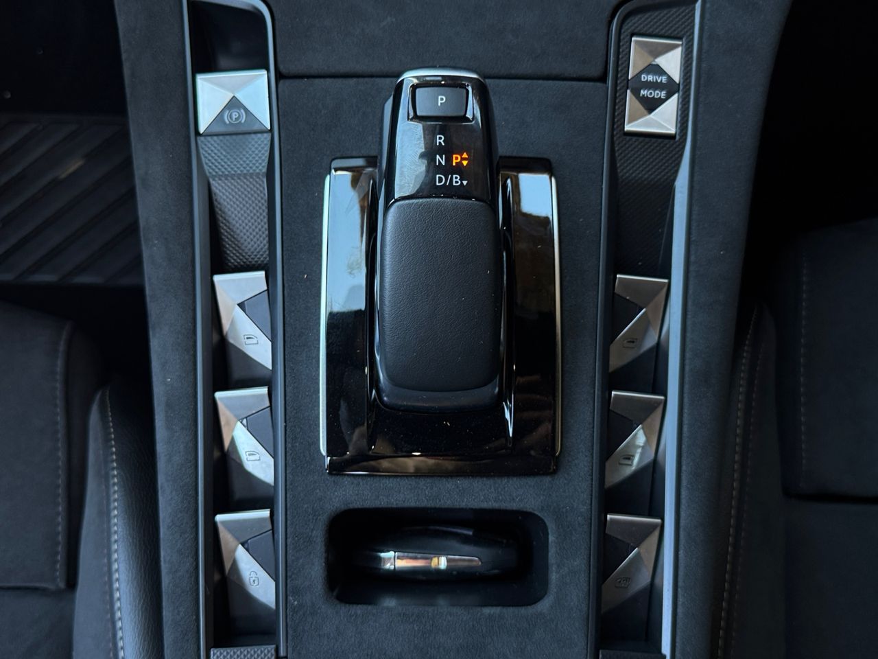 DS DS 7 Crossback E TENSE 225 PERFORMANCE LINE - Foto 2