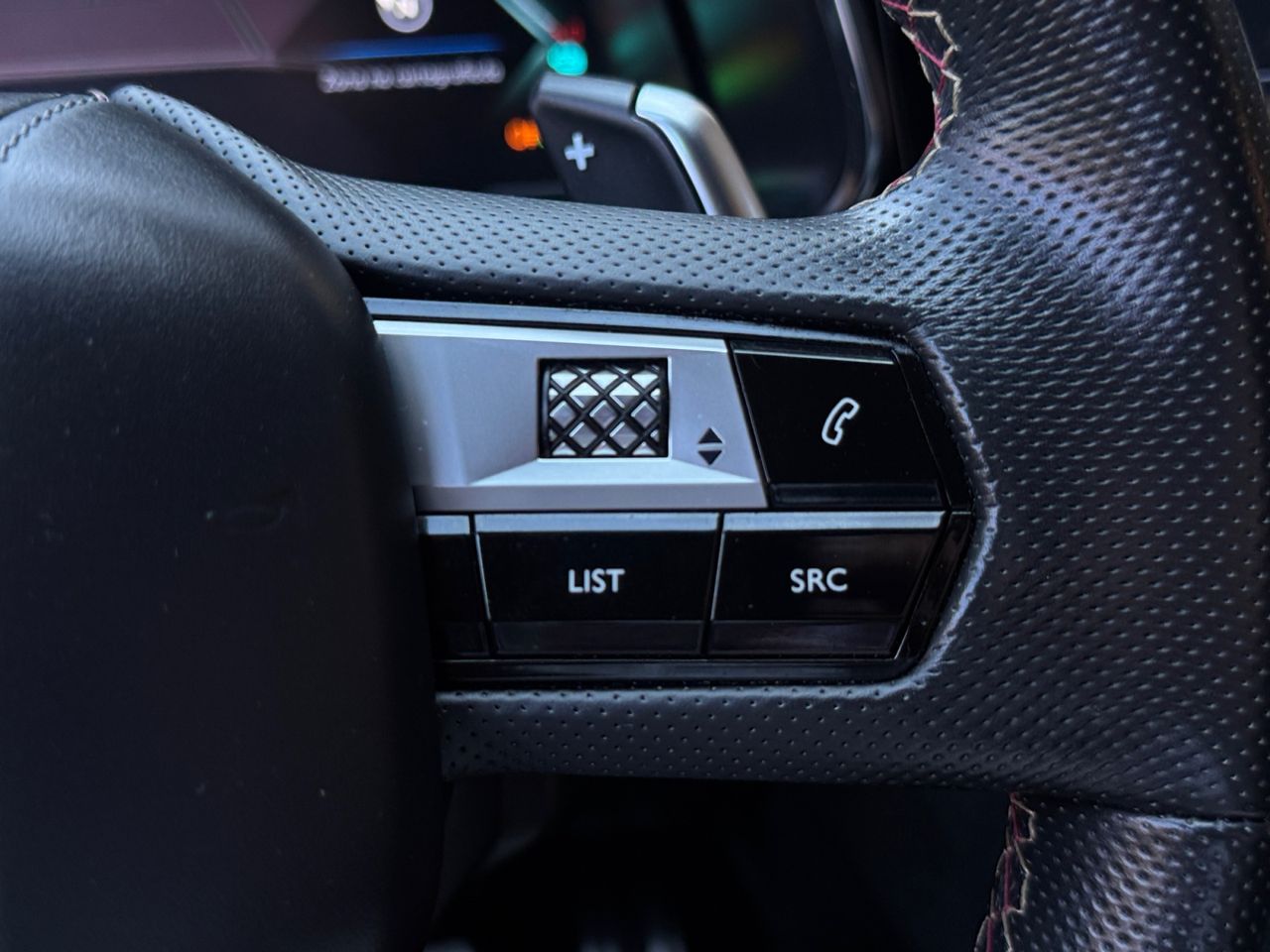 DS DS 7 Crossback E TENSE 225 PERFORMANCE LINE - Foto 2