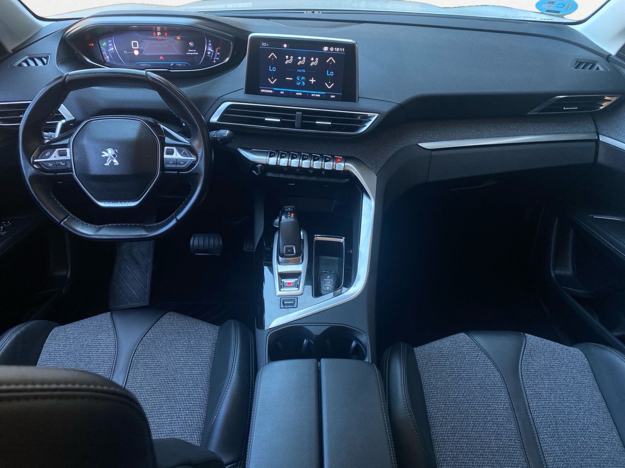 Peugeot 3008 ALLURE BLUE HDI 130 CV EAT8 - Foto 2