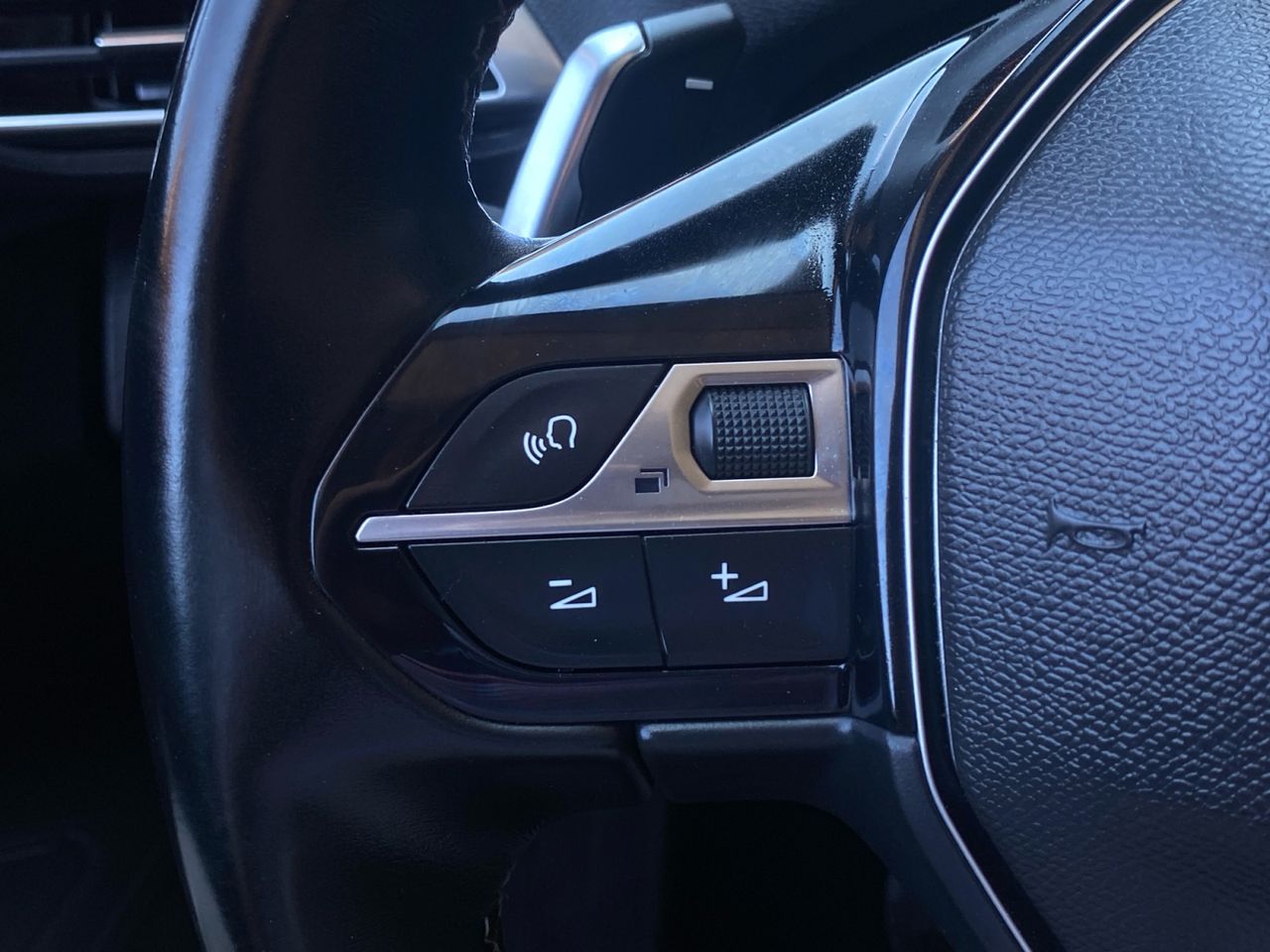 Peugeot 3008 ALLURE BLUE HDI 130 CV EAT8 - Foto 2