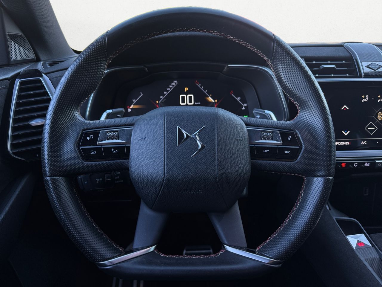 DS DS 7 Crossback BLUE HDI 180 CV AUT PERFORMANCE LINE - Foto 2