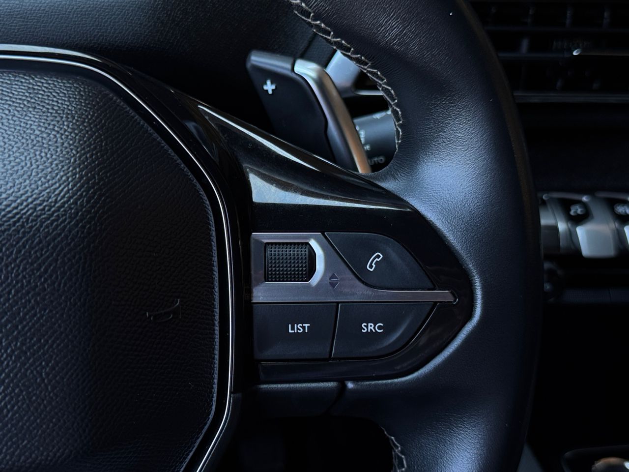 Peugeot 3008 Hybrid ALLURE PACK HYBRID 225 e EAT8 - Foto 2