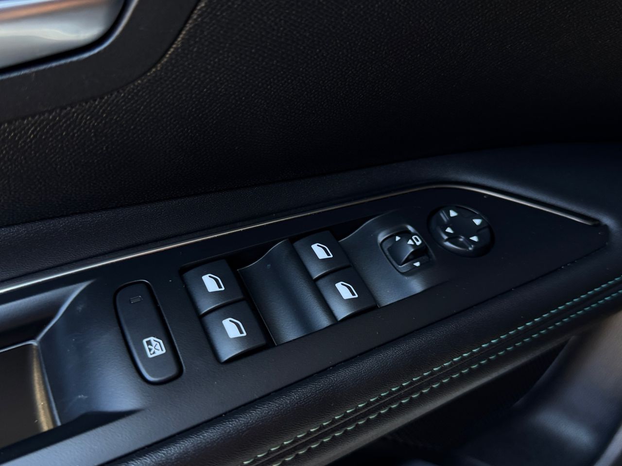 Peugeot 3008 Hybrid ALLURE PACK HYBRID 225 e EAT8 - Foto 2