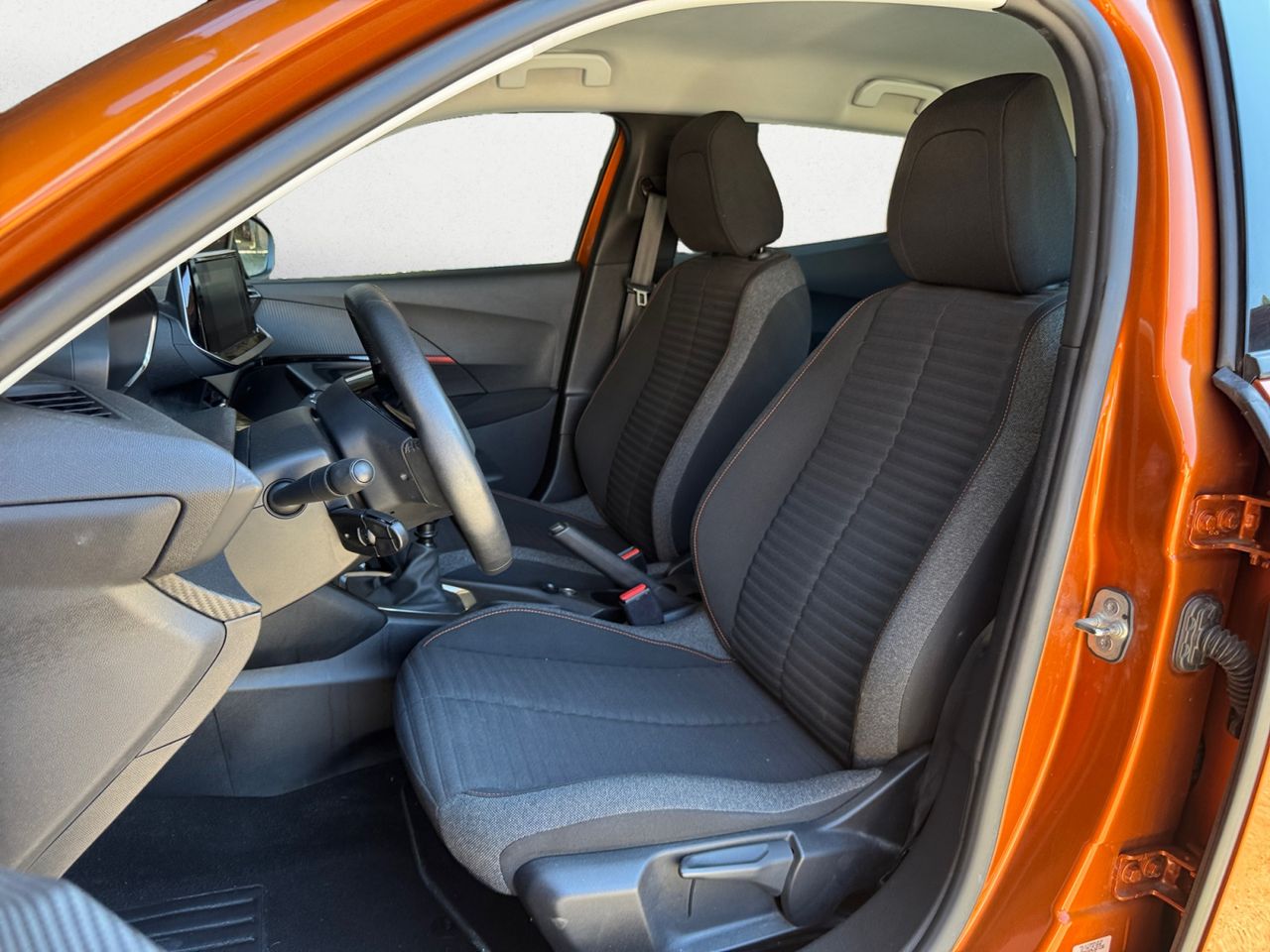 Peugeot 2008 ACTIVE PACK BLUE HDI 110 CV - Foto 2