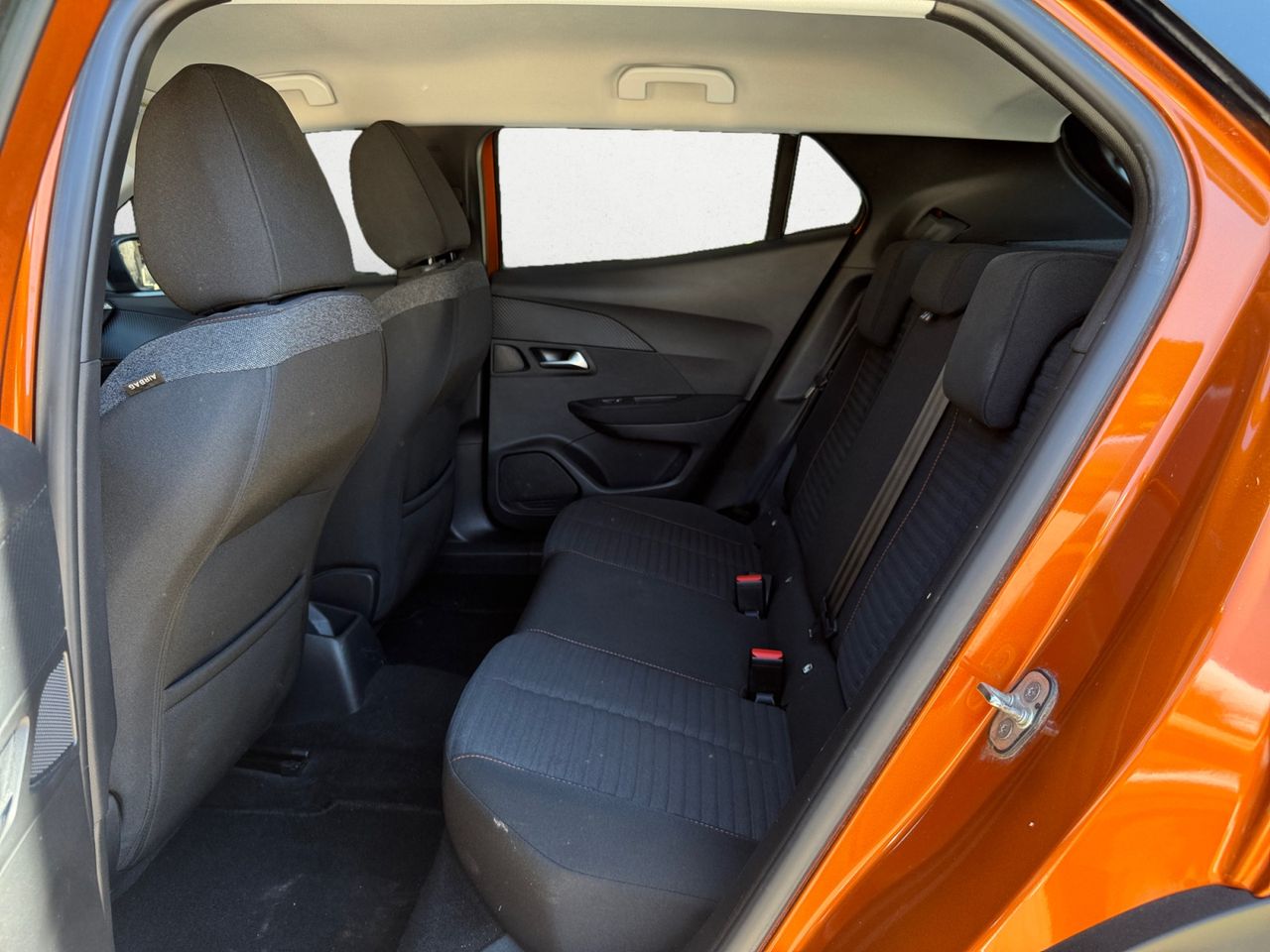 Peugeot 2008 ACTIVE PACK BLUE HDI 110 CV - Foto 2