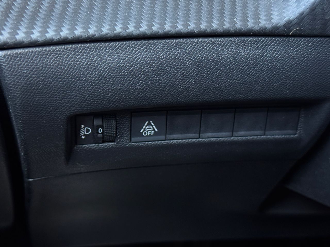 Peugeot 2008 ACTIVE PACK BLUE HDI 110 CV - Foto 2