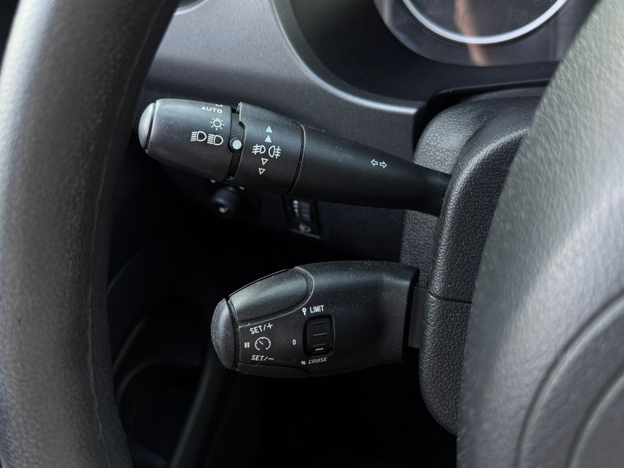Citroën Berlingo MULTISPACE PURE TECH 110 CV 20 ANIVERSARIO - Foto 2