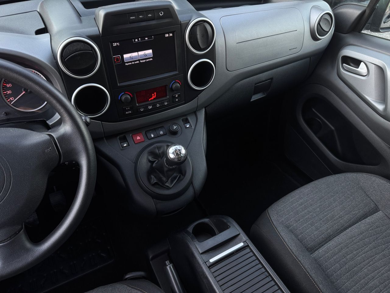Citroën Berlingo MULTISPACE PURE TECH 110 CV 20 ANIVERSARIO - Foto 2