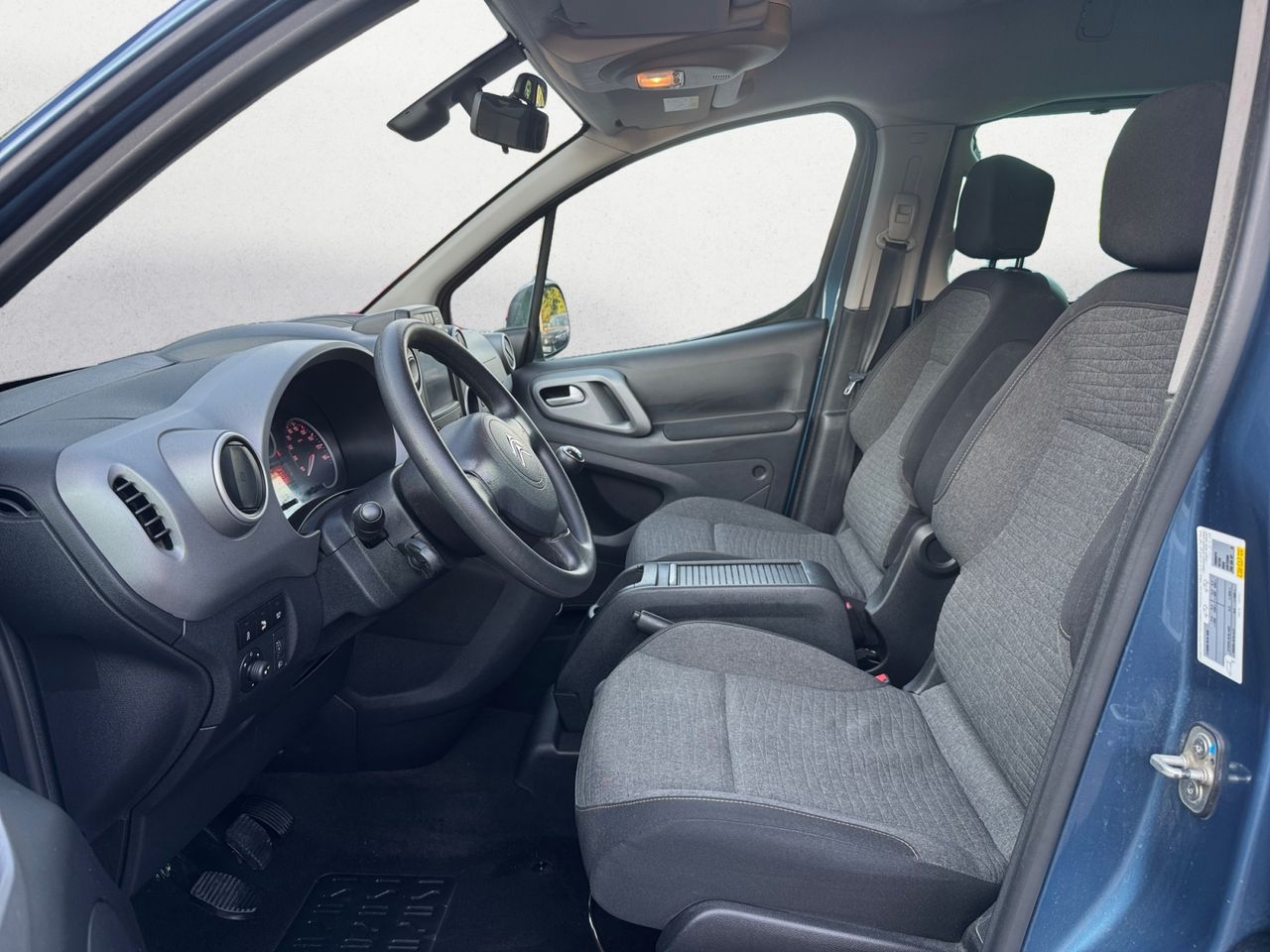 Citroën Berlingo MULTISPACE PURE TECH 110 CV 20 ANIVERSARIO - Foto 2