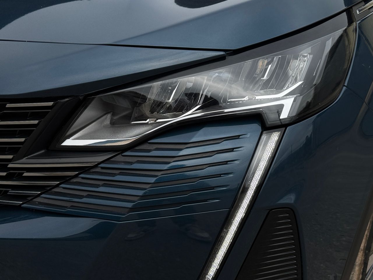 Peugeot 3008 Hybrid ALLURE PACK HYBRID 225 e EAT8 - Foto 2