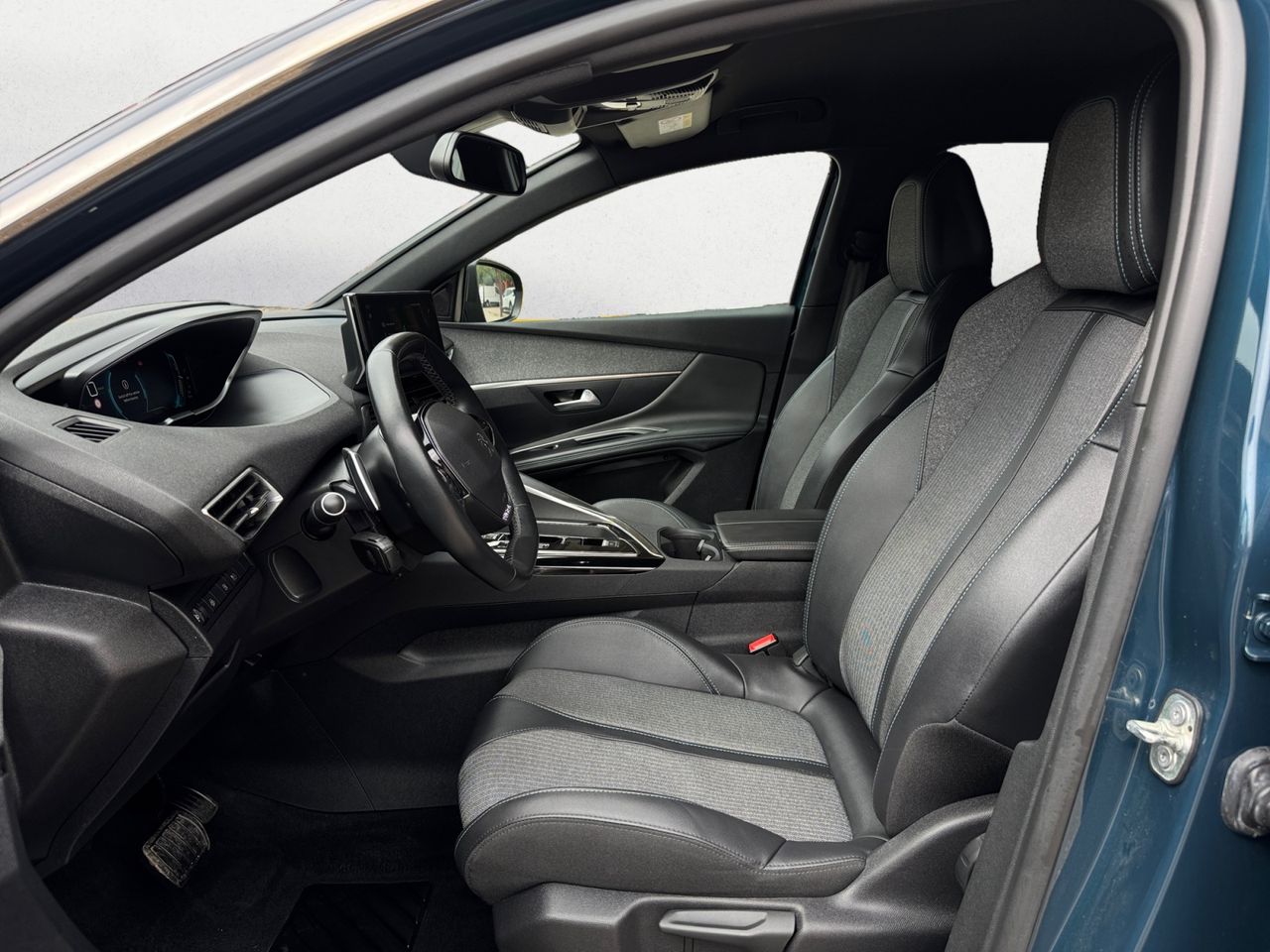 Peugeot 3008 Hybrid ALLURE PACK HYBRID 225 e EAT8 - Foto 2