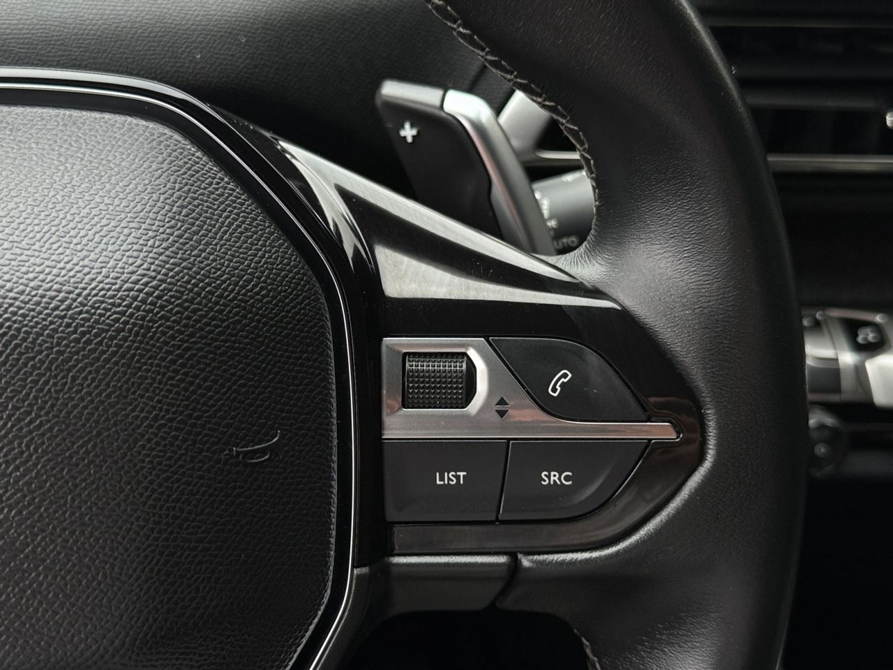 Peugeot 3008 Hybrid ALLURE PACK HYBRID 225 e EAT8 - Foto 2