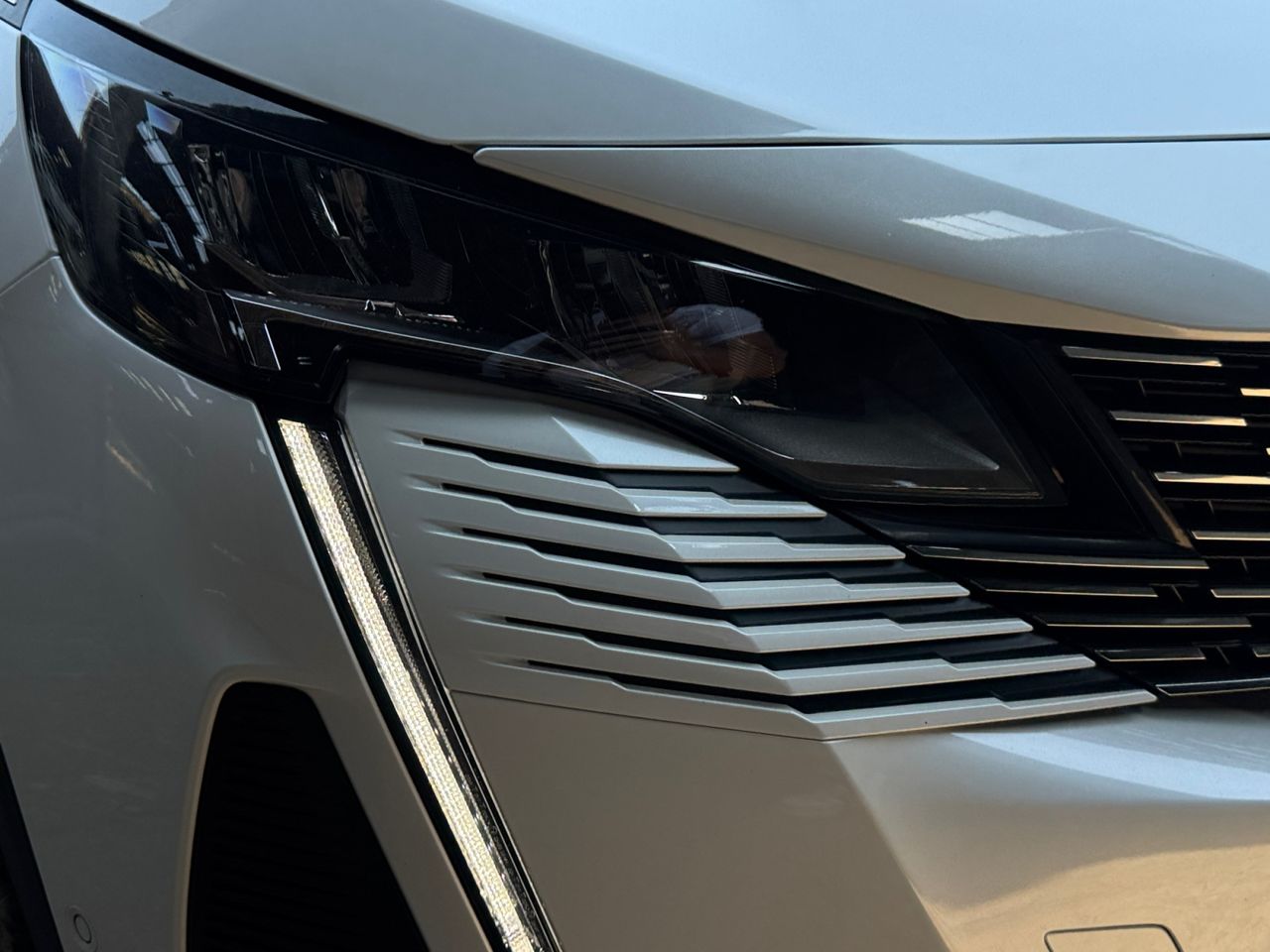 Peugeot 3008 Hybrid PACK HYBRID 225 e EAT8 - Foto 2