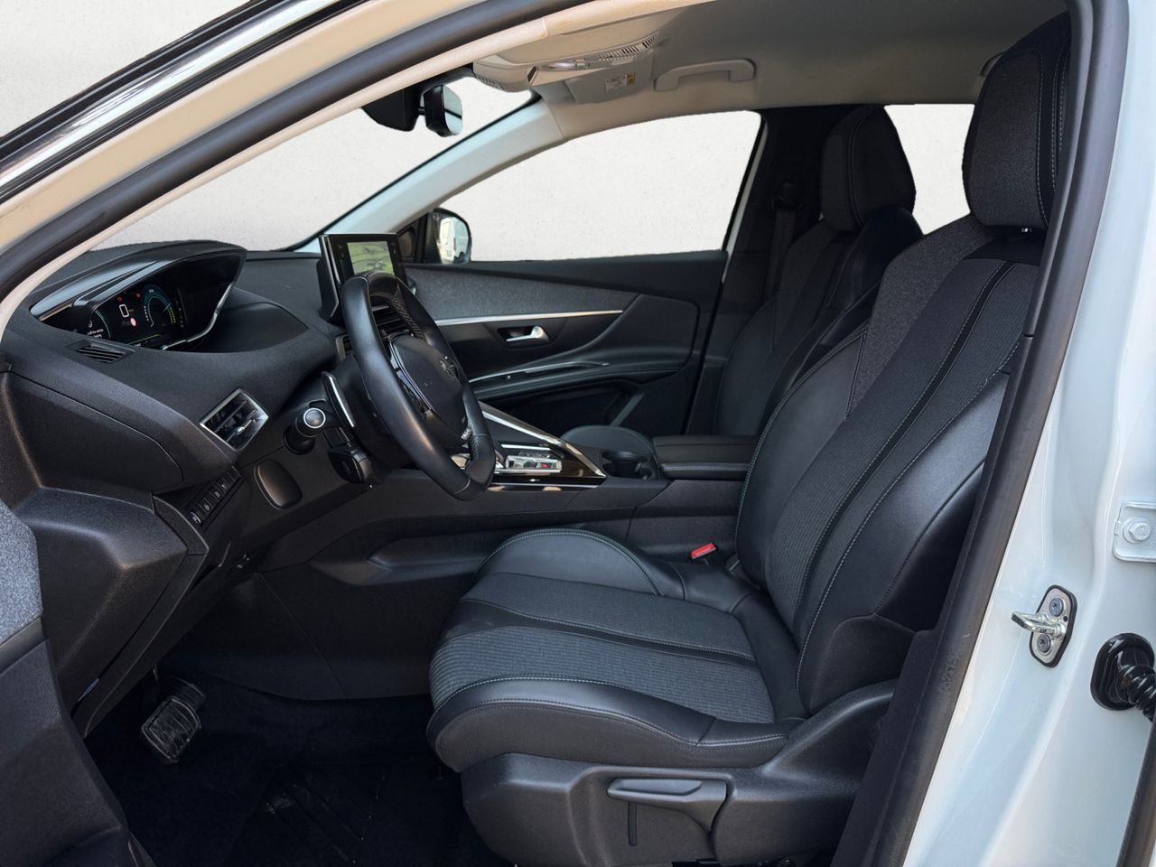 Peugeot 3008 Hybrid PACK HYBRID 225 e EAT8 - Foto 2