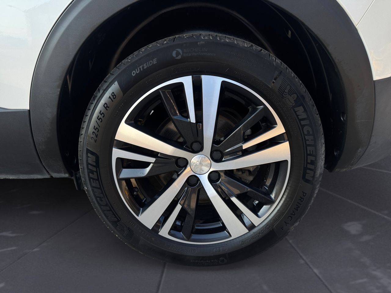 Peugeot 5008 GT LINE BLUE HDI 130 CV EAT8 - Foto 2