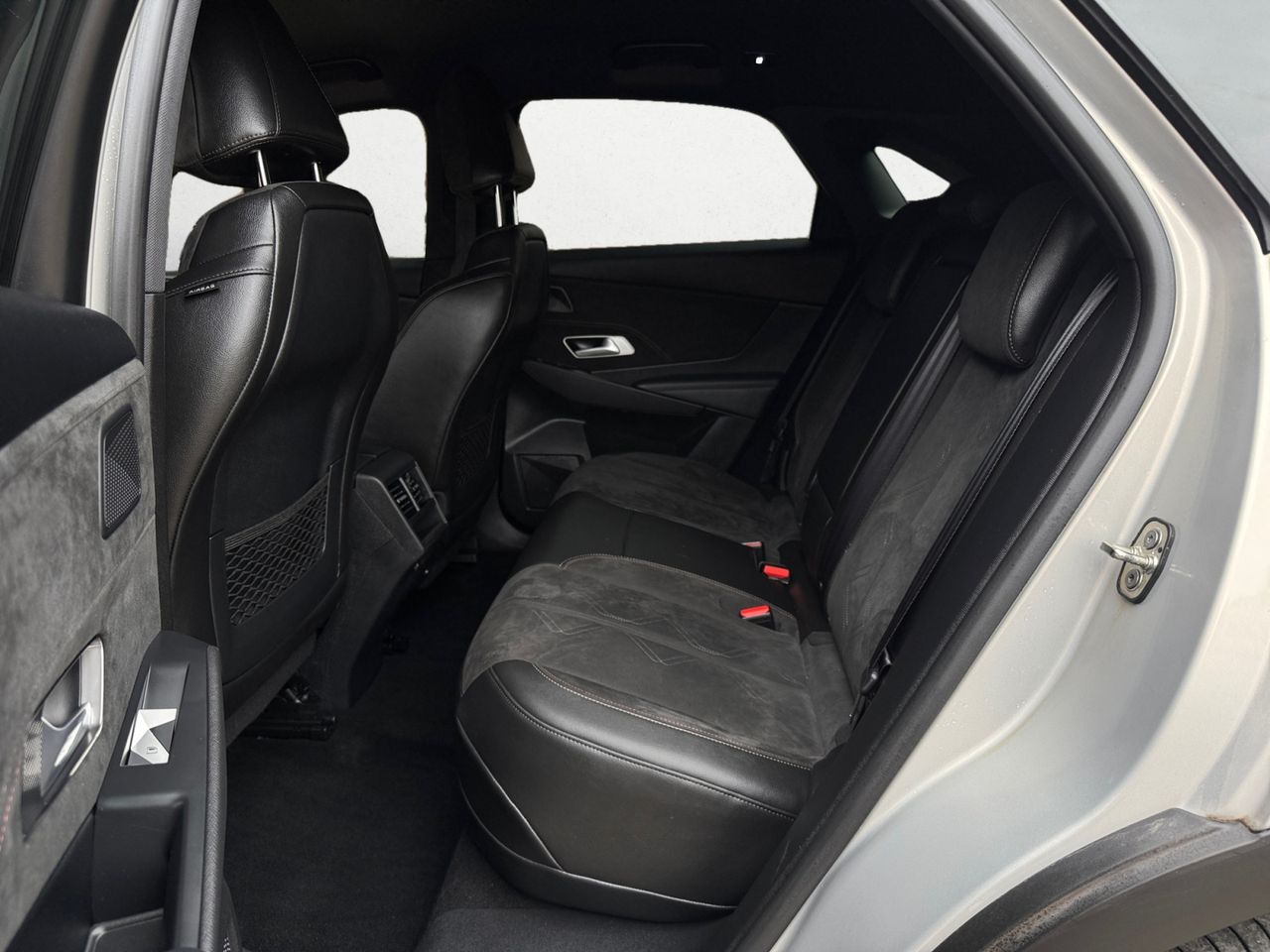 DS DS 7 Crossback E TENSE 4X4 PERFORMANCE LINE - Foto 2
