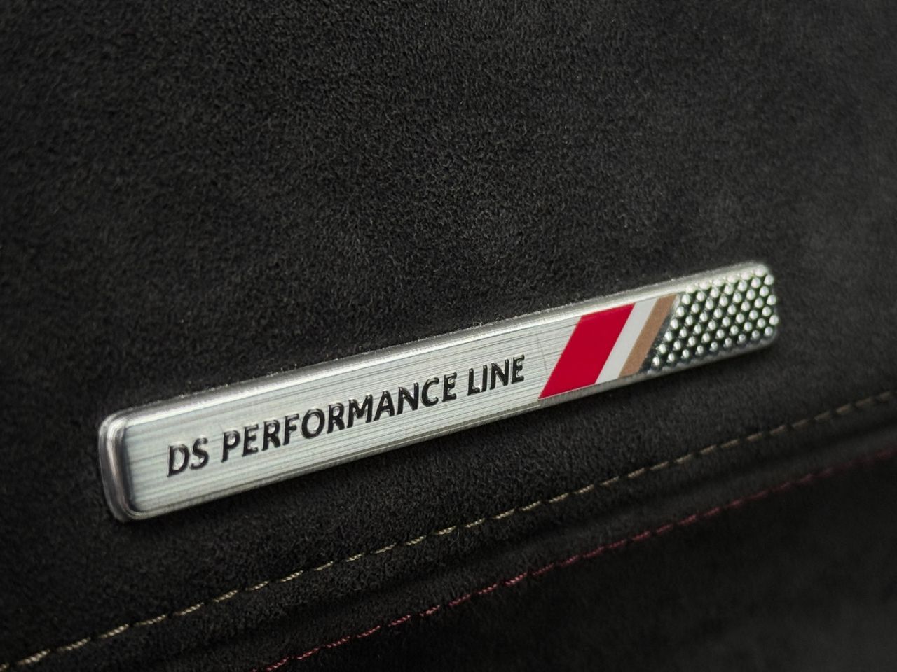 DS DS 7 Crossback E TENSE 4X4 PERFORMANCE LINE - Foto 2