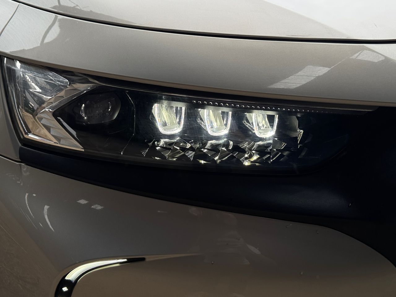 DS DS 7 Crossback E TENSE 4X4 PERFORMANCE LINE - Foto 2