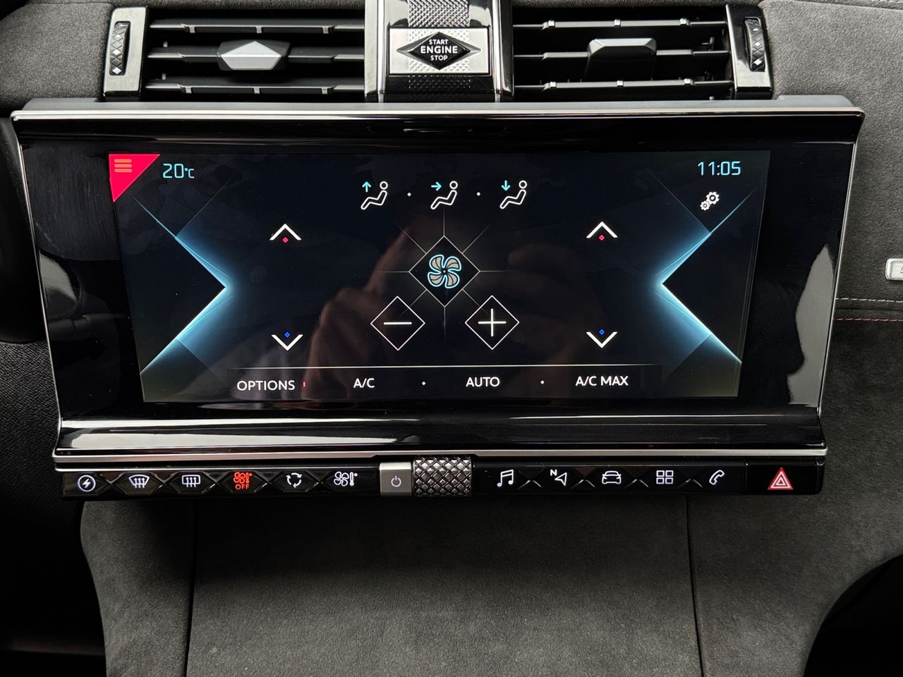 DS DS 7 Crossback E TENSE 4X4 PERFORMANCE LINE - Foto 2