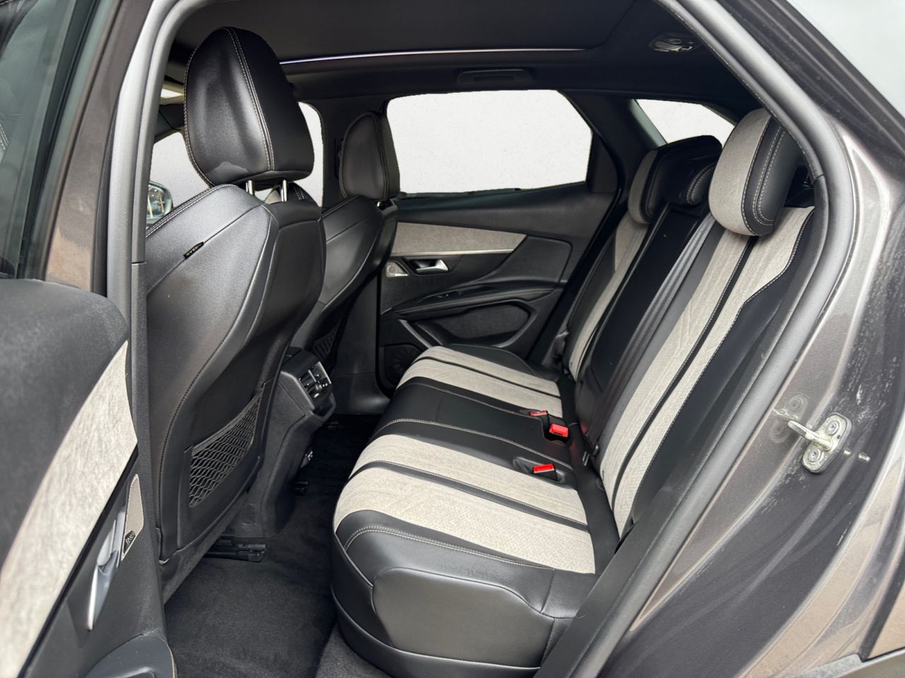 Peugeot 3008 Hybrid GT PACK HYBRID 225 e EAT8 - Foto 2
