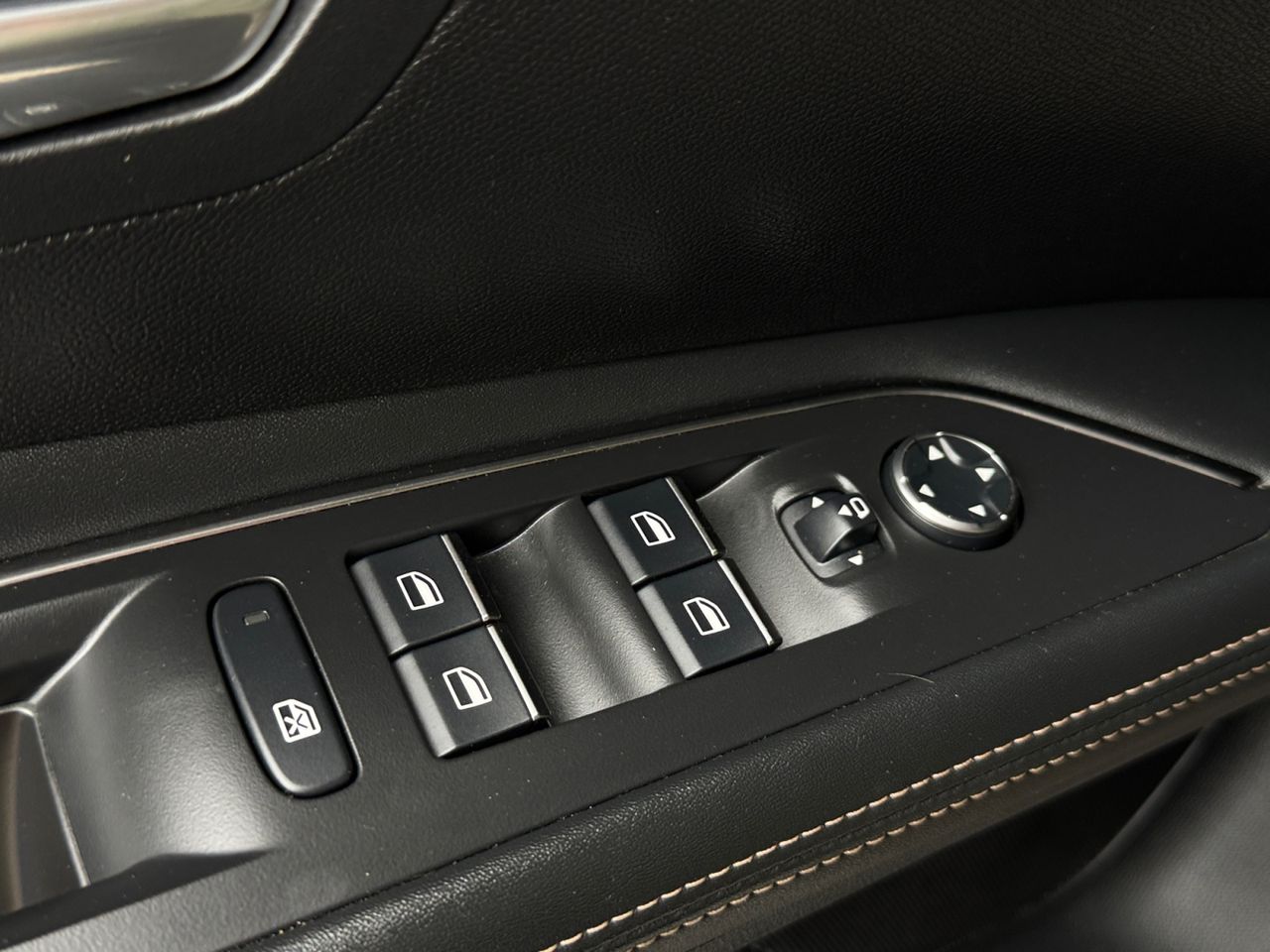 Peugeot 3008 Hybrid GT PACK HYBRID 225 e EAT8 - Foto 2