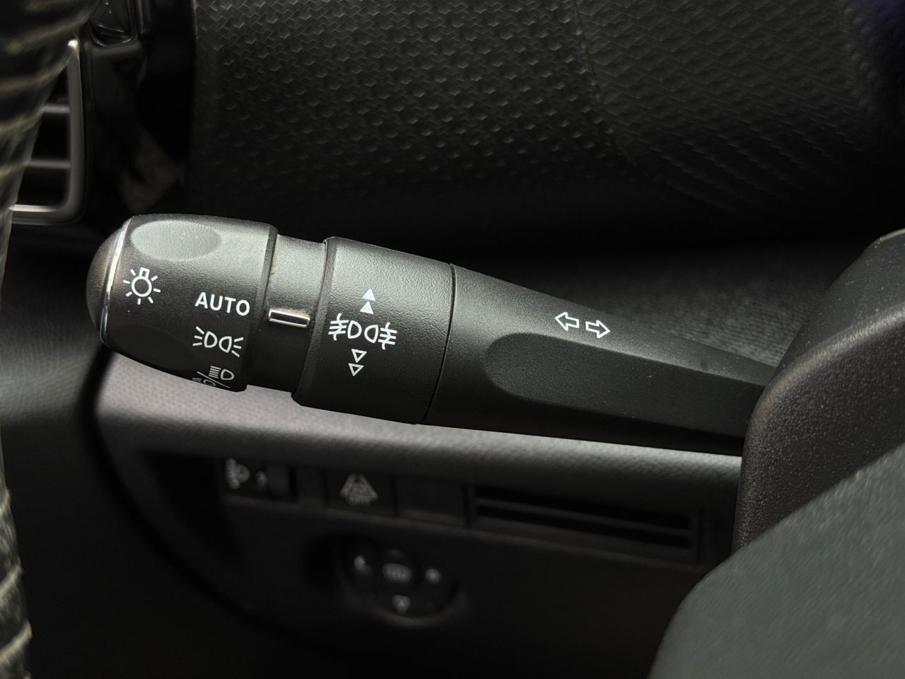 Citroën C4 BLUE HDI 130 CV EAT8 FEEL PACK - Foto 2