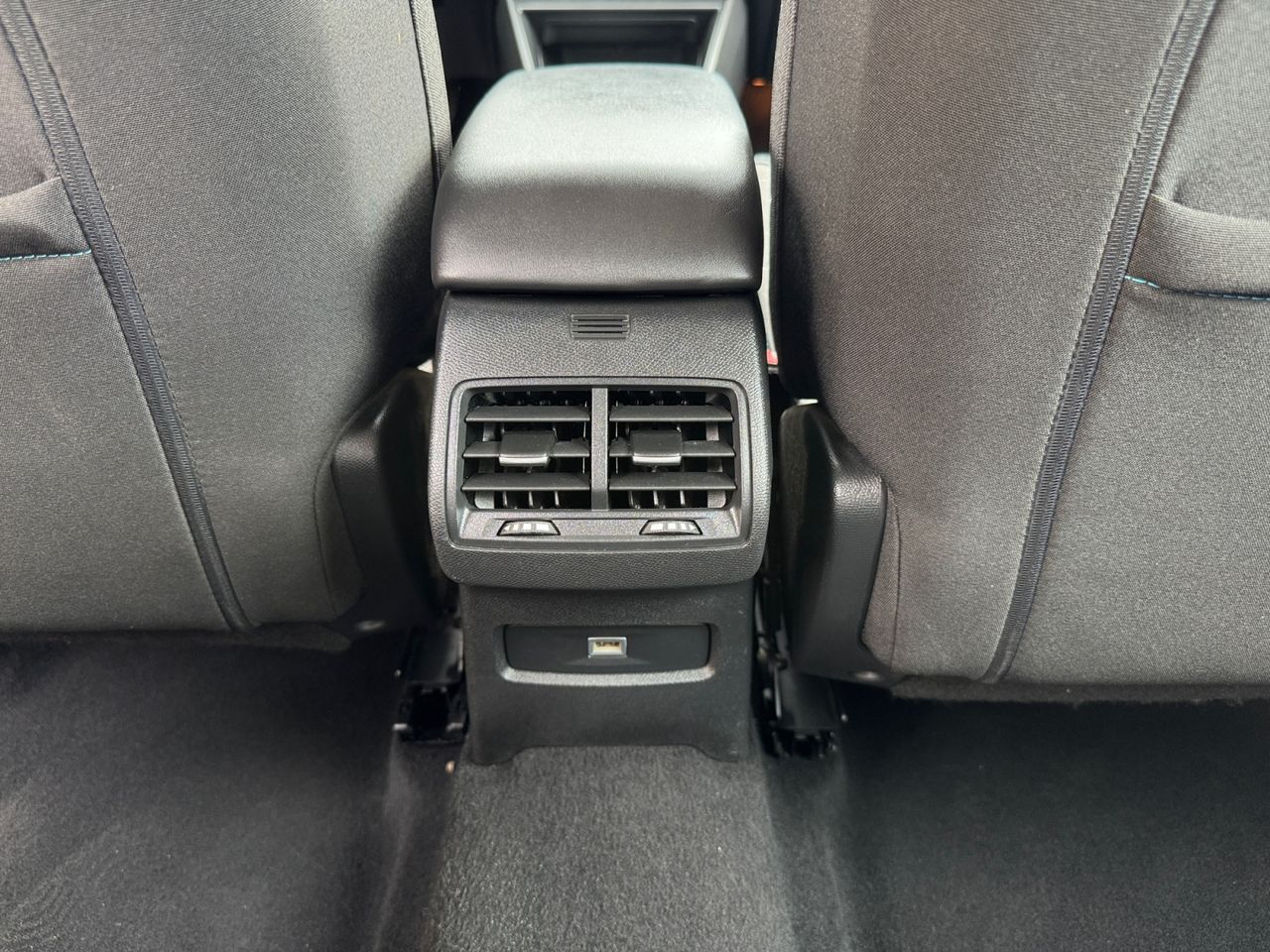 Citroën C4 BLUE HDI 130 CV EAT8 FEEL PACK - Foto 2