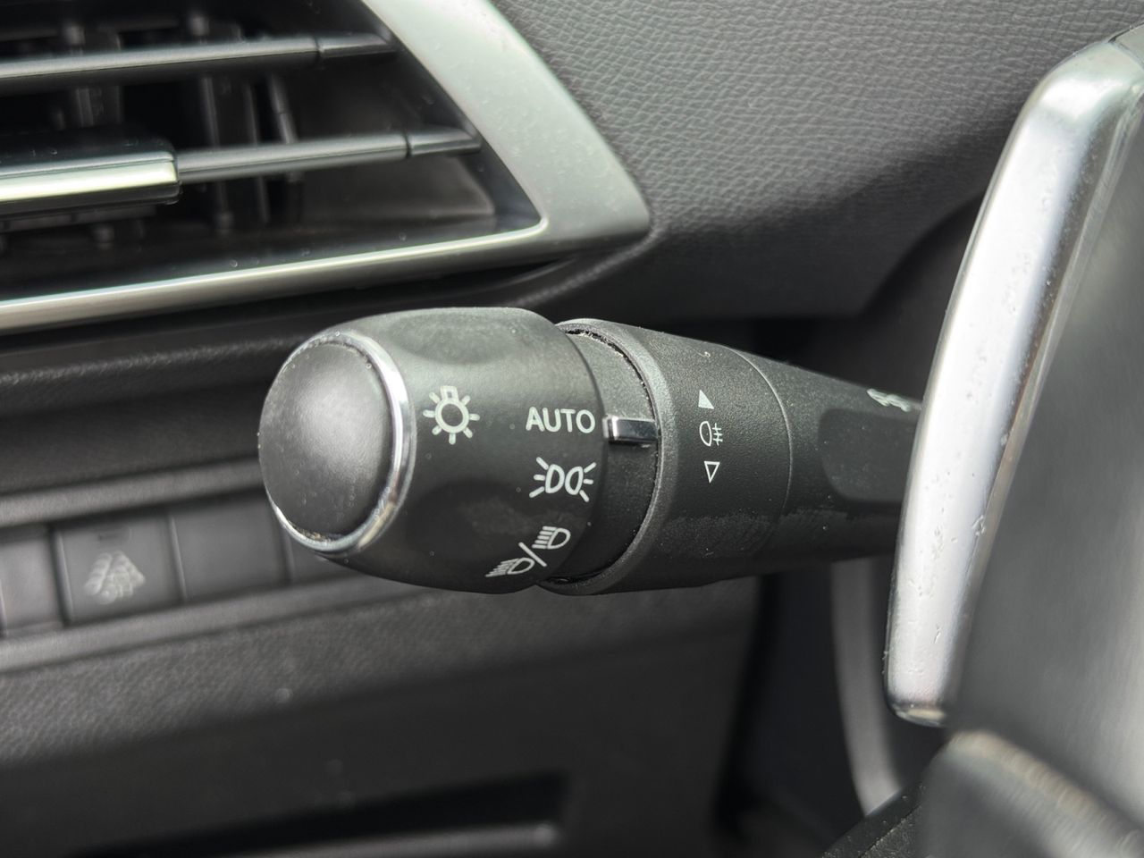 Peugeot 3008 Hybrid ALLURE PACK HYBRID 225 e EAT8 - Foto 2