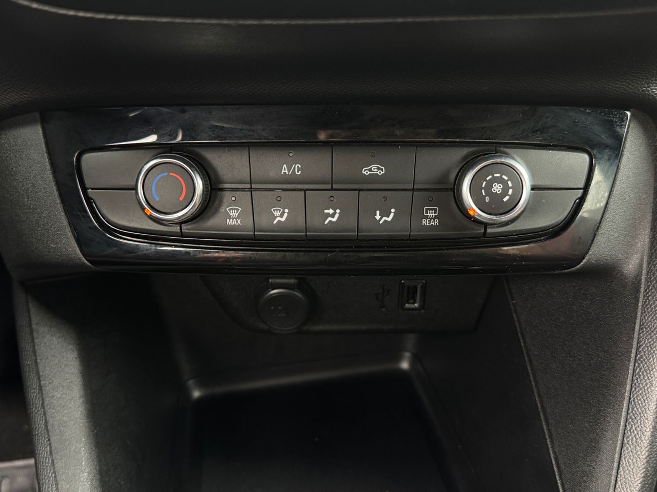 Opel Corsa GS LINE 1.5 D - Foto 2
