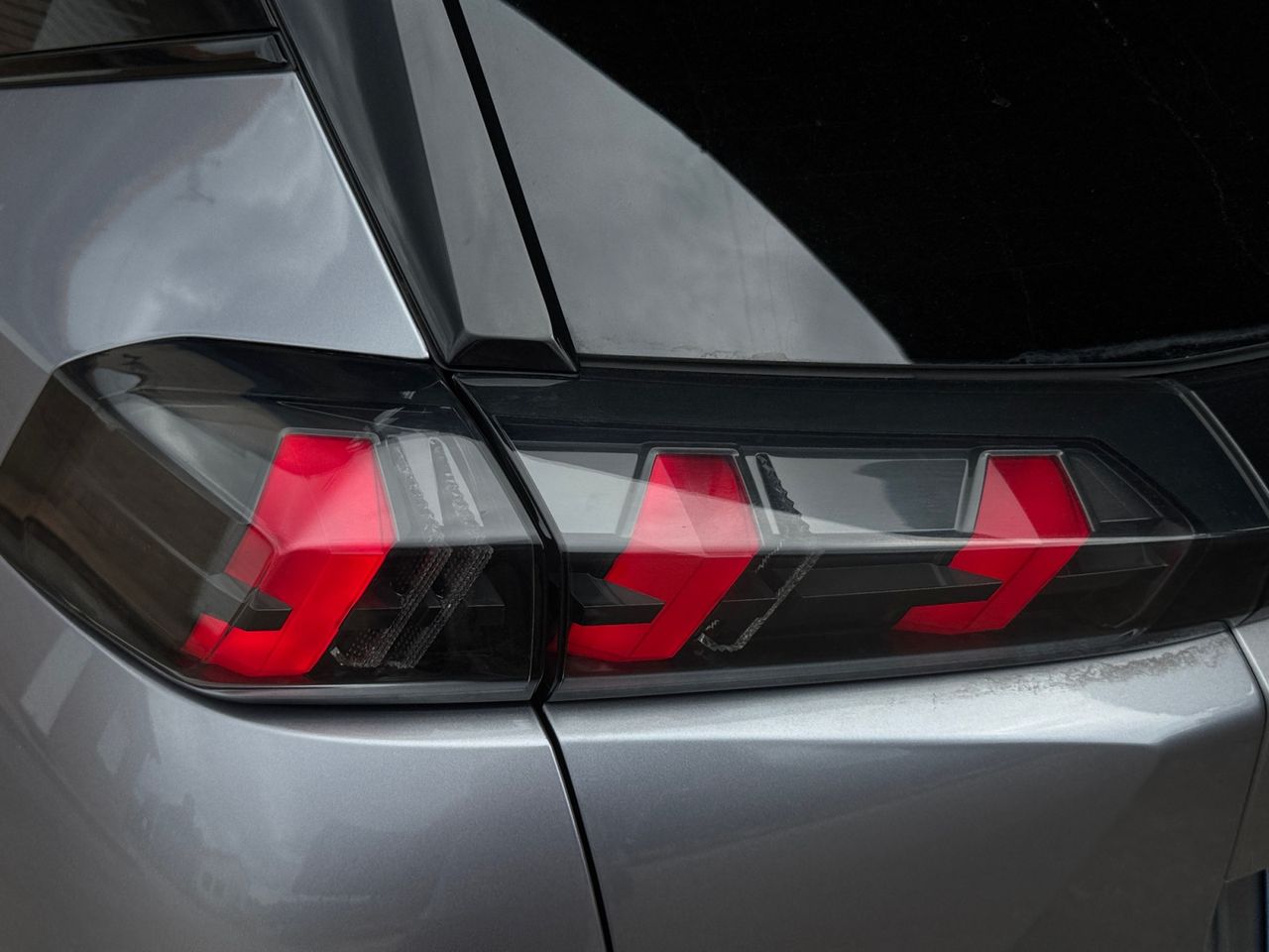 Peugeot 2008 GT PURE TECH 130 CV EAT8 - Foto 2