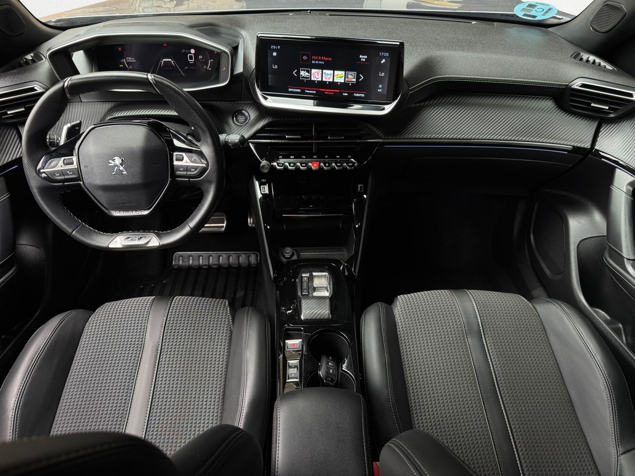 Peugeot 2008 GT PURE TECH 130 CV EAT8 - Foto 2