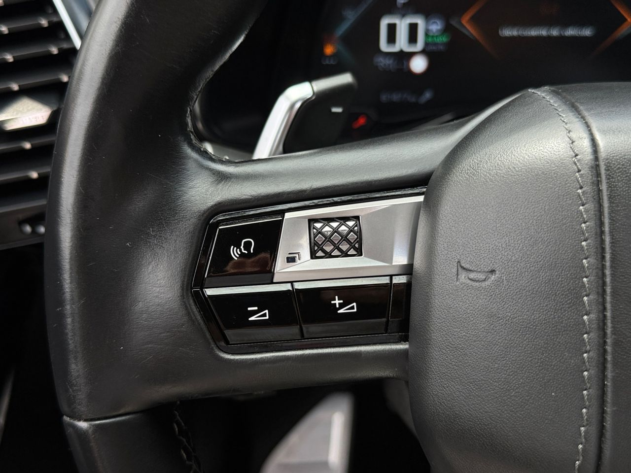 DS DS 7 Crossback E TENSE 300 4X4 LOUVRE - Foto 2