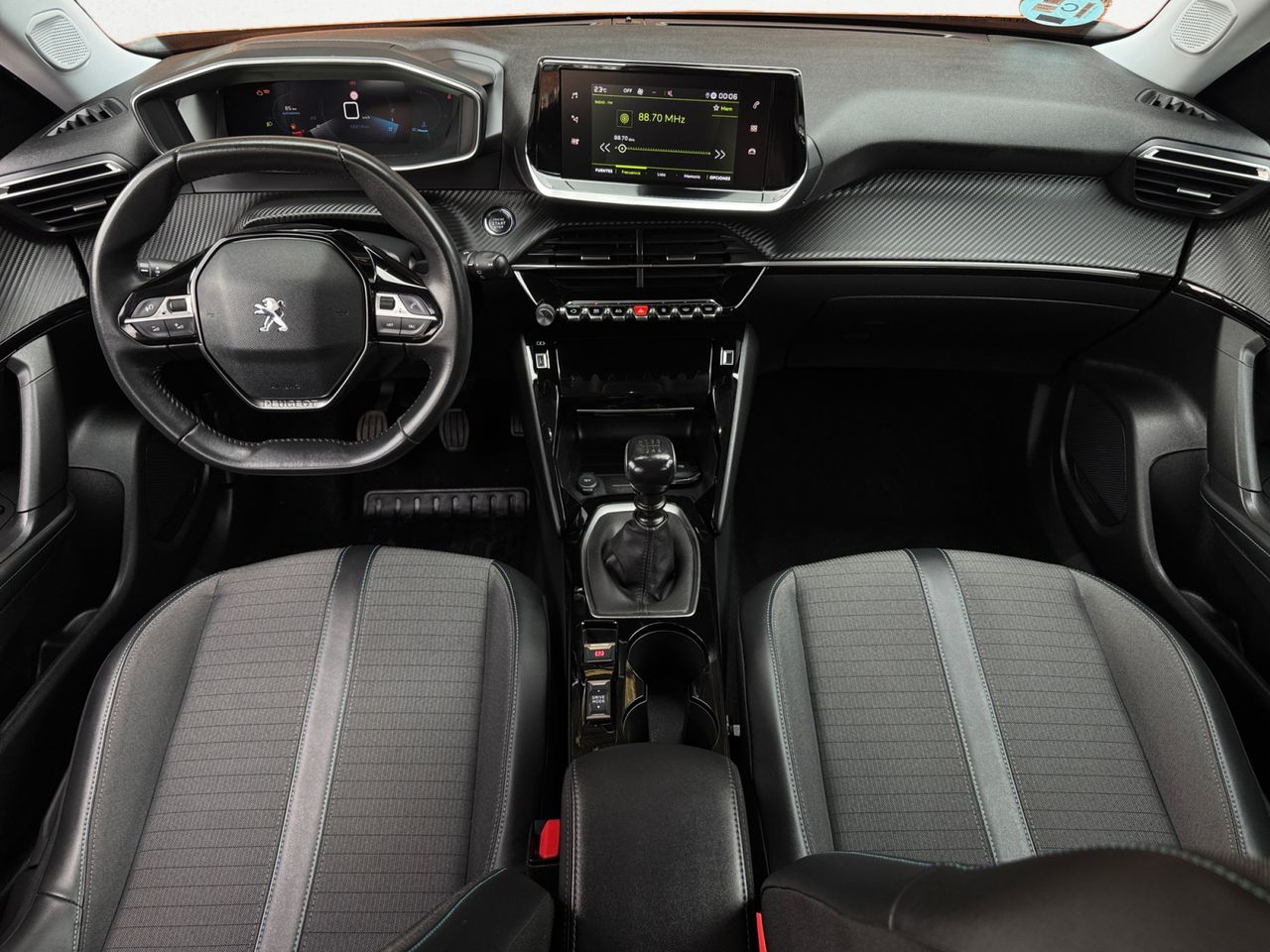 Peugeot 2008 ALLURE PACK BLUE HDI 110 CV - Foto 2