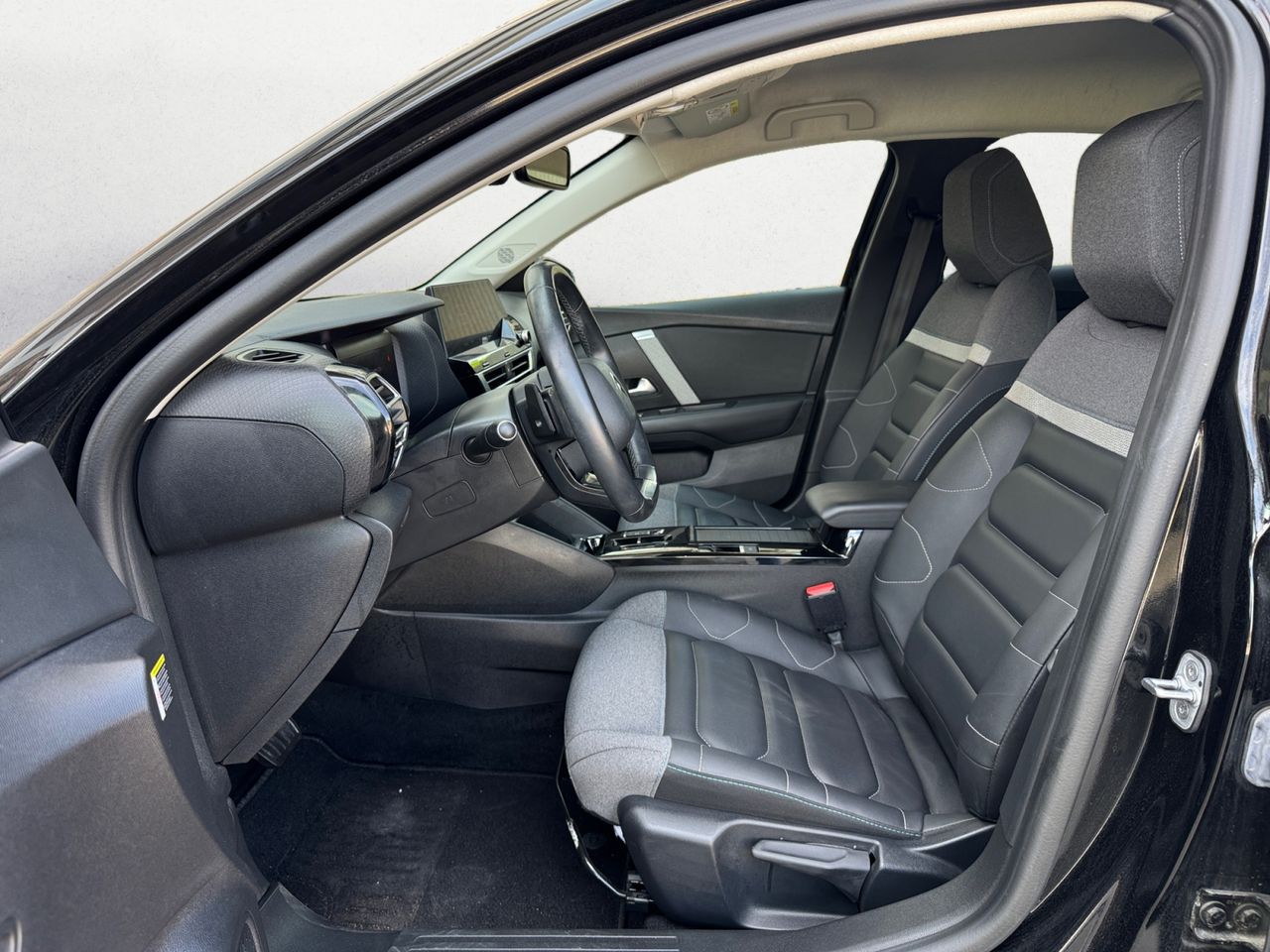 Citroën C4 BLUE HDI 130 CV EAT8 SHINE - Foto 2