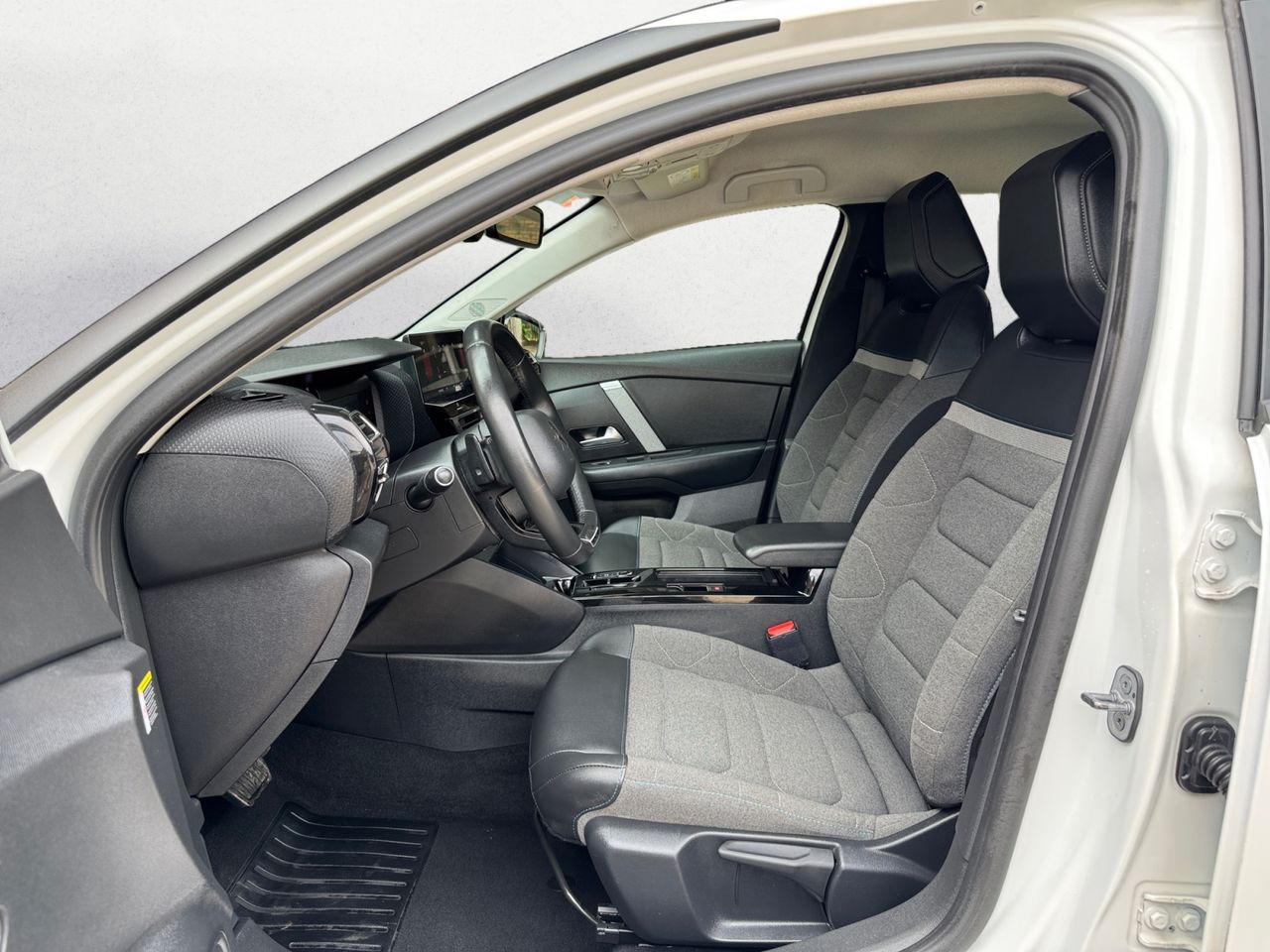 Citroën C4 BLUE HDI 130 CV EAT8 FEEL PACK - Foto 2