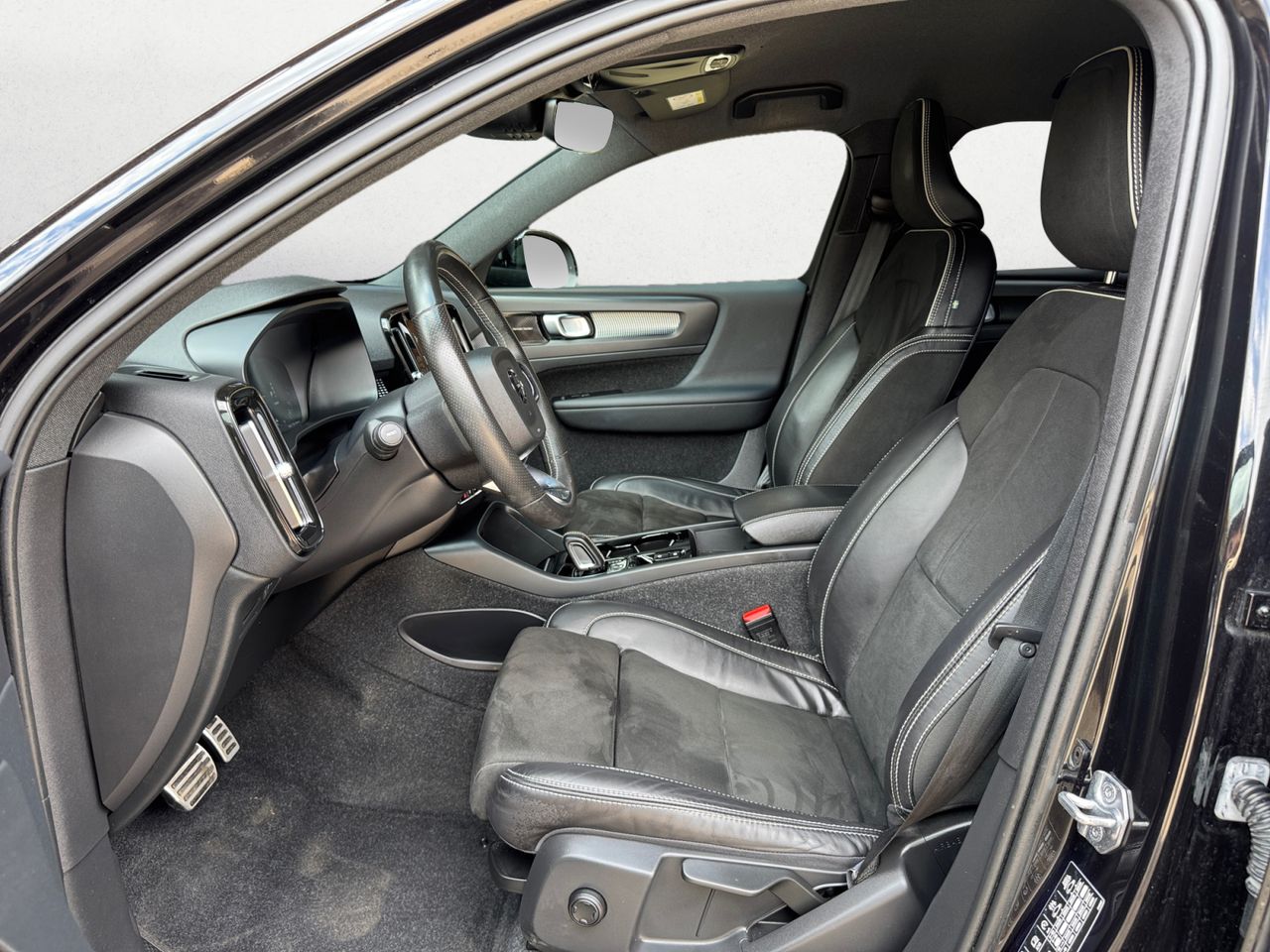 Volvo XC40 1.5 T5 TWIN RECHARGE RDESIGN AUTO - Foto 2